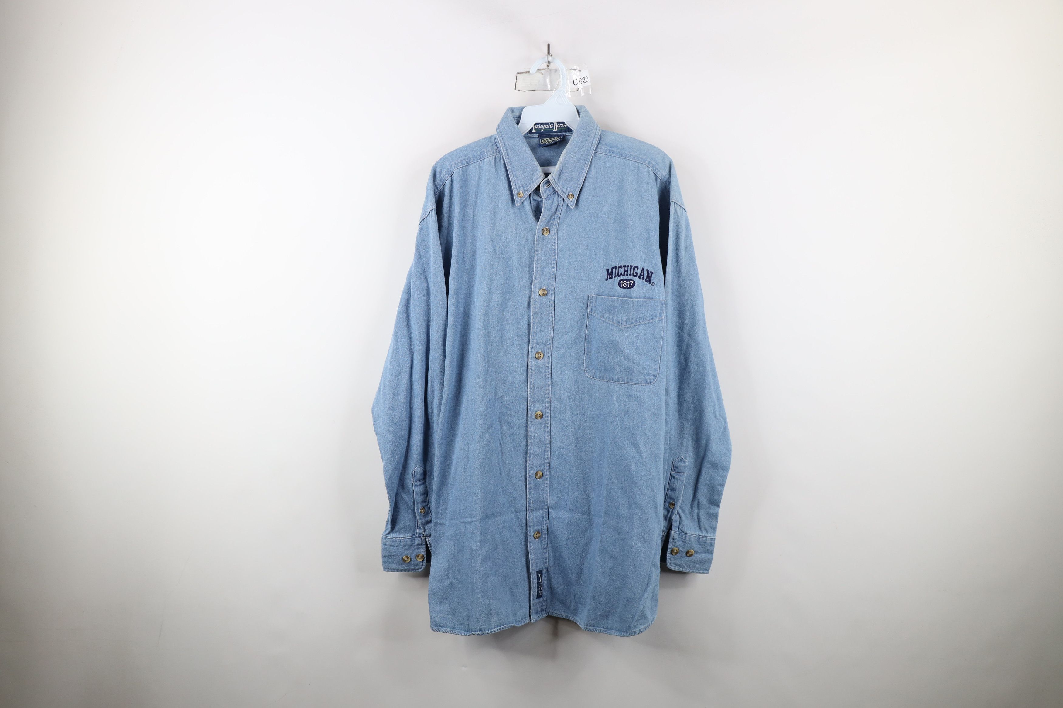Vintage Vintage 90s Spell University of Michigan Denim Button Shirt Size US L / EU 52-54 / 3 - 1 Thumbnail