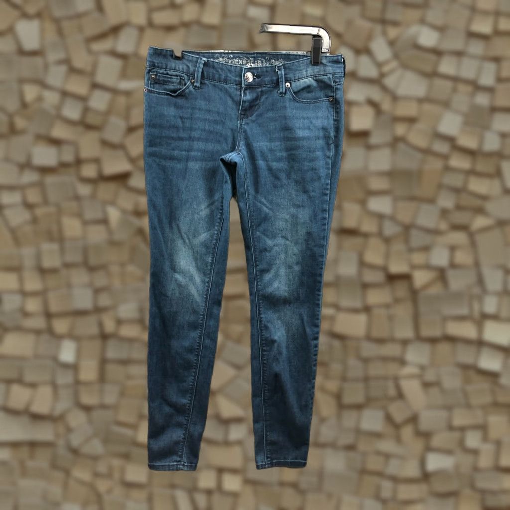 Express **Womens Express Skinny Blue Jeans Size 2 Medium** User: **Express Womens Skinny Blue Jeans Size 2 Medium** Size 26" / US 2 / IT 38 - 1 Thumbnail