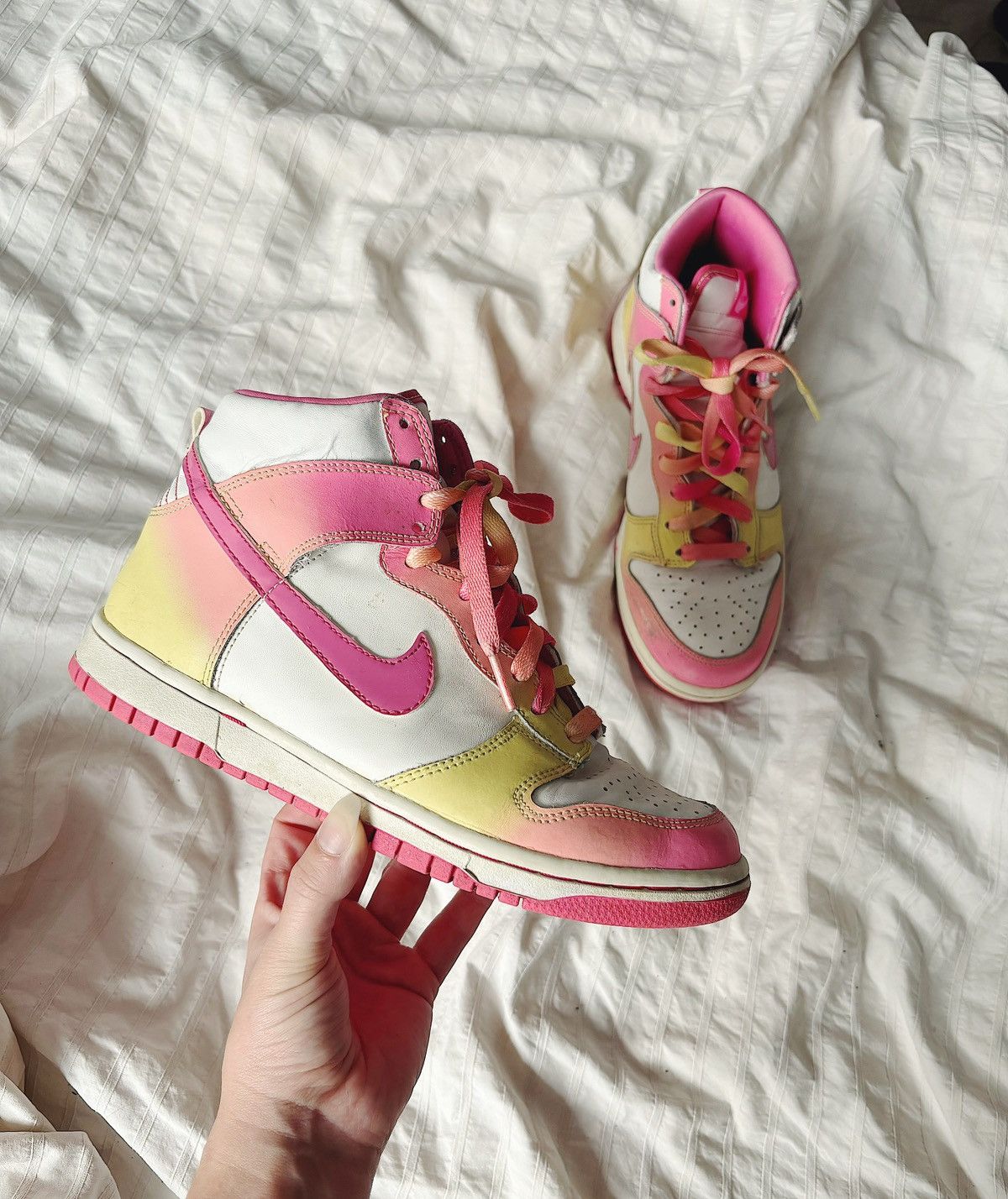 RARE NIKE DUNK High Top RAINBOW SHOES * SIZE 7.5 Womens 5.5 discount Mens * 2008 *