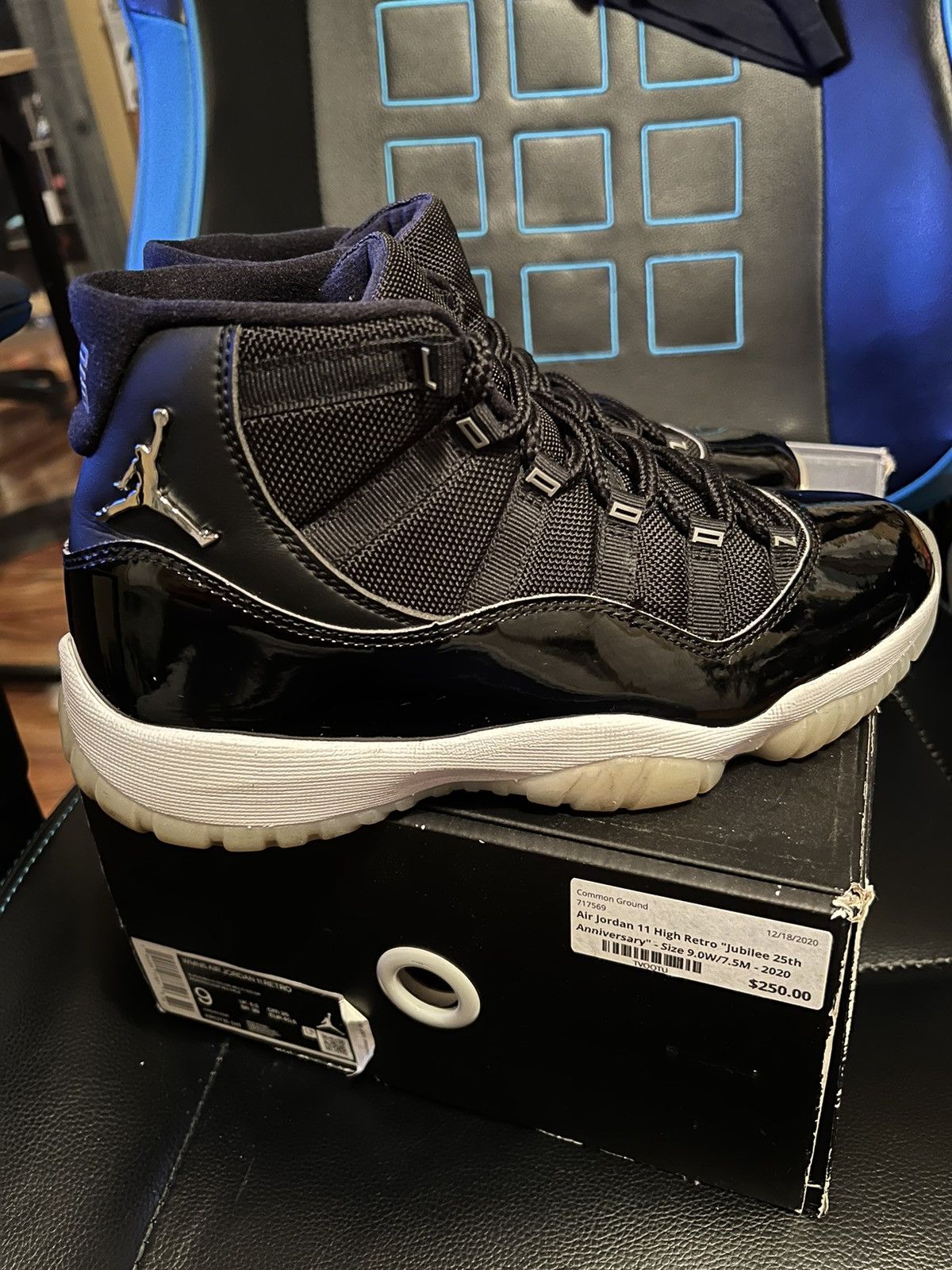 Jordan Brand × Nike Jordan 11 Jubilee (WMNS) Size US 7.5 / EU 40-41 - 2 Thumbnail