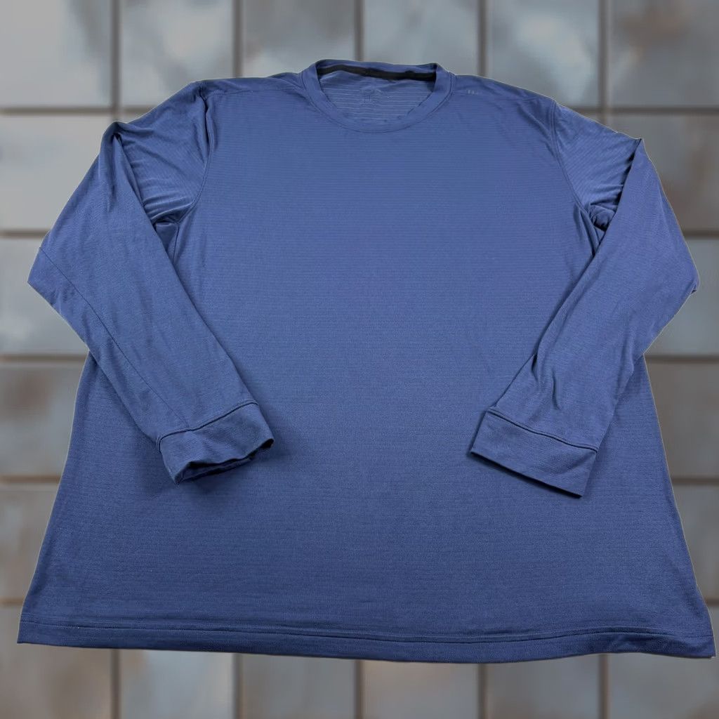 Lululemon Lululemon Shirt Mens XL Blue Long Sleeve Gym Performance Athleisure Size US XL / EU 56 / 4 - 1 Thumbnail