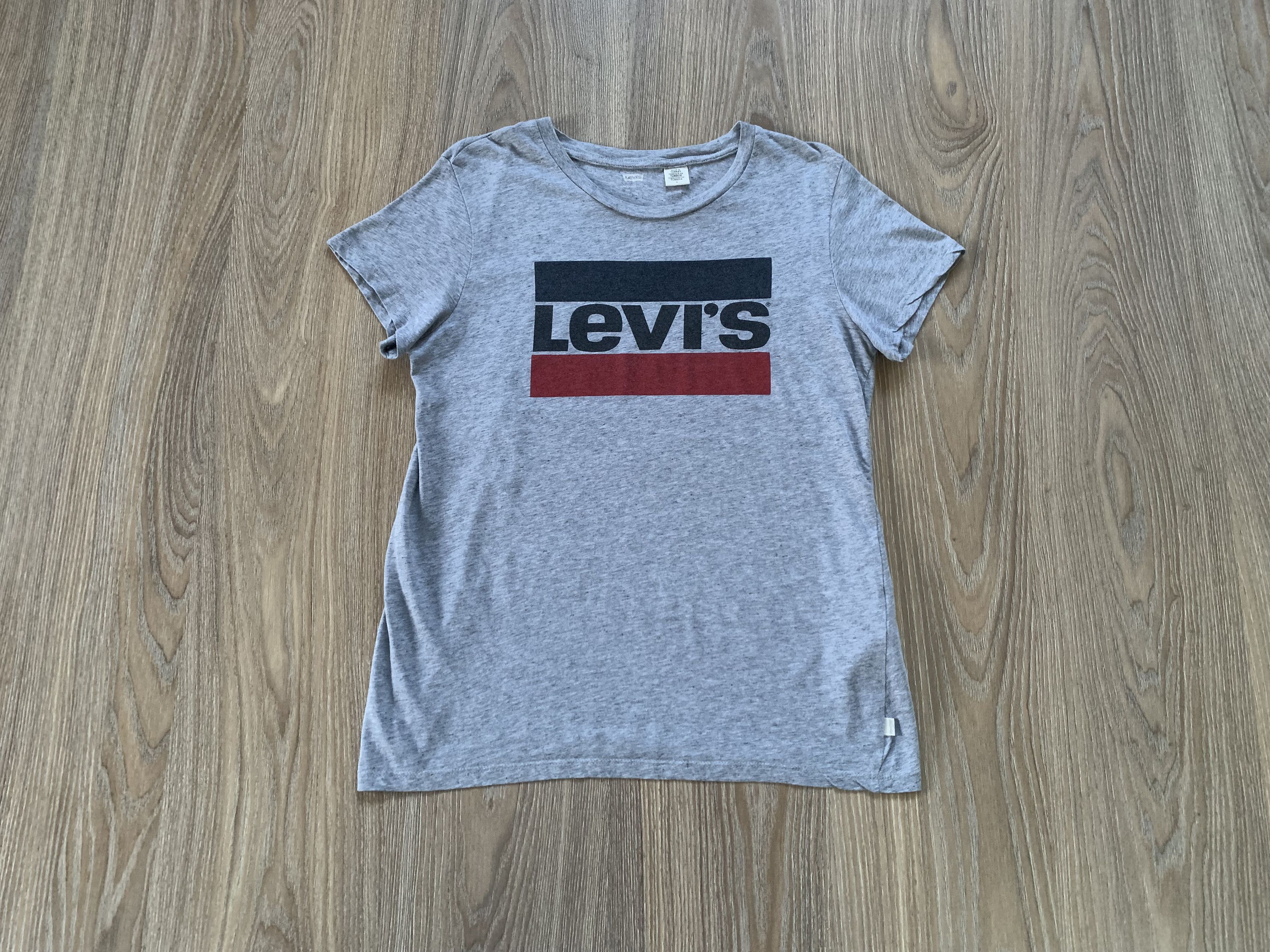 Levi's Levis Women's Cotton Centr Logo T Shirt Size M / US 6-8 / IT 42-44 - 1 Thumbnail