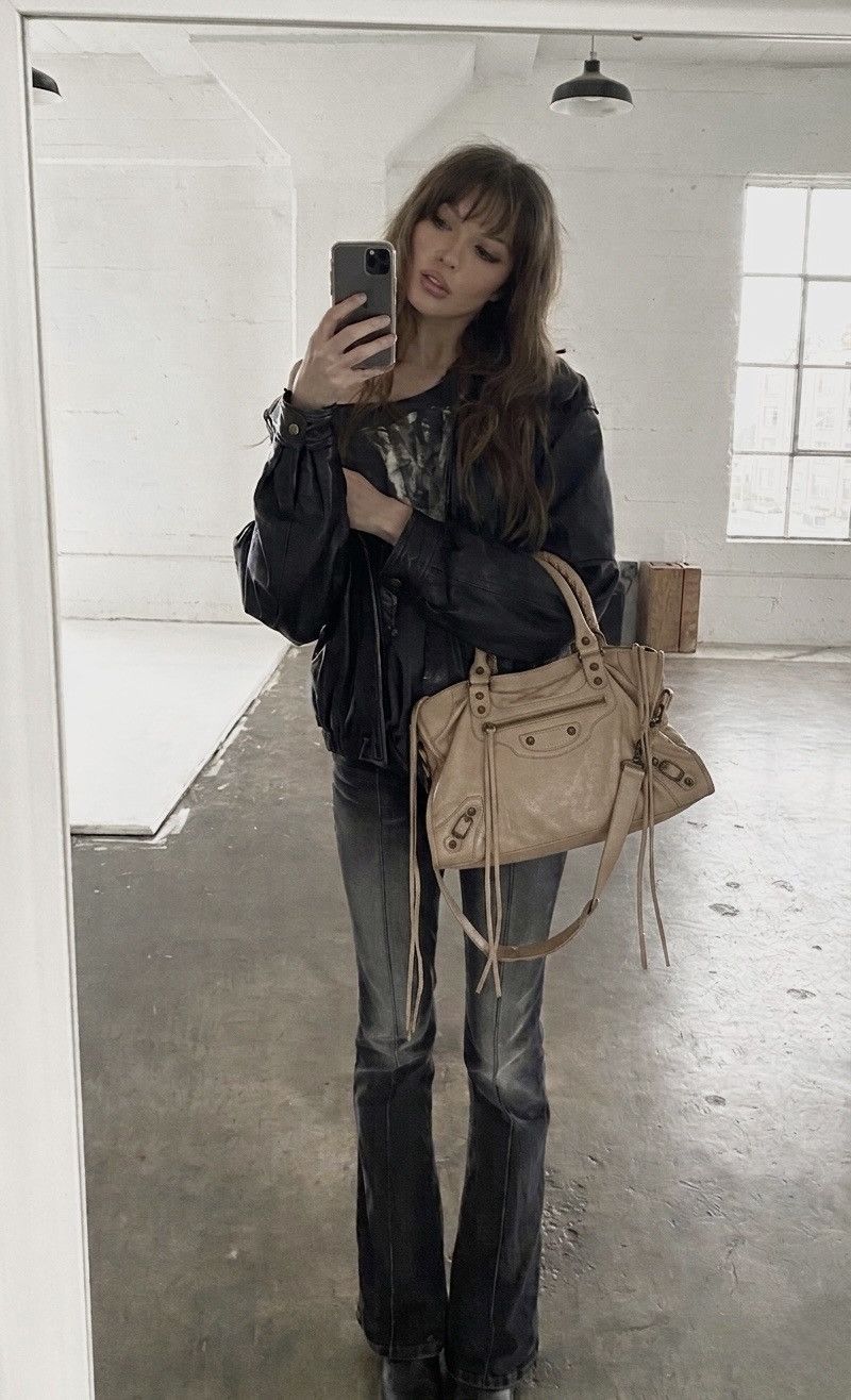 Balenciaga Vintage Balenciaga 00s City Bag Distressed Leather Handbag Size ONE SIZE - 2 Thumbnail