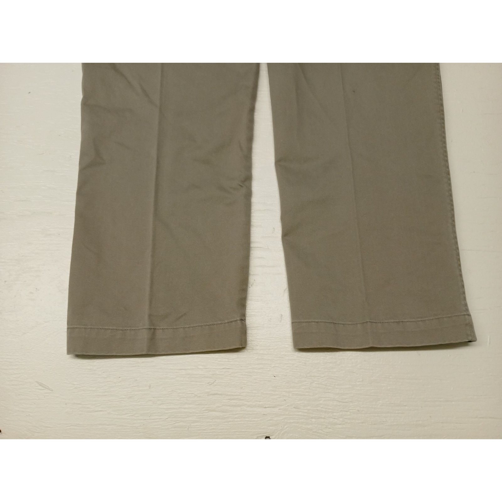 Roundtree & Yorke Roundtree & Yorke (34x30) Beige Vintage Wide Leg Khaki Pants Size US 34 / EU 50 - 8 Thumbnail