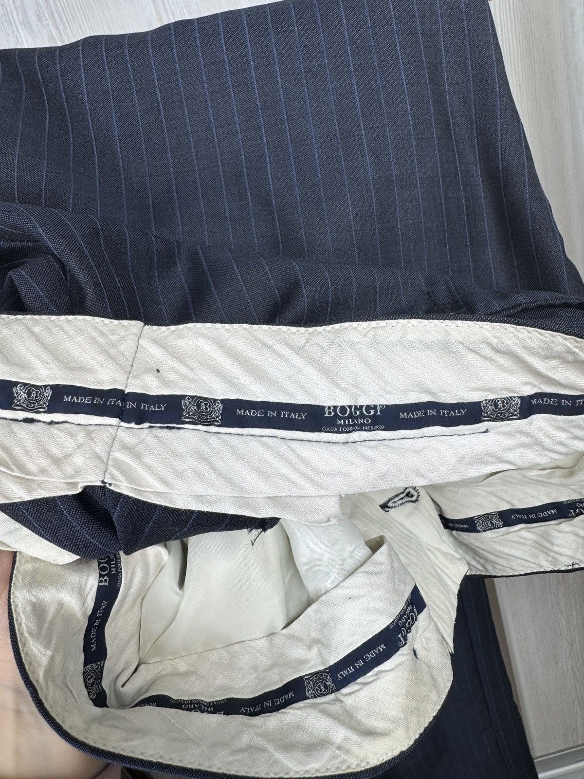 Boggi Boggi Milano vintage wool navy blue striped 3 button suit Size 46R - 19 Thumbnail