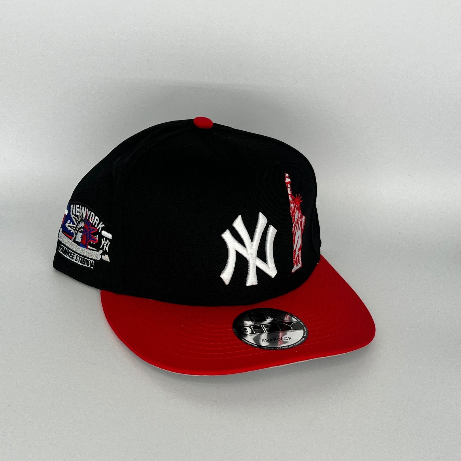 New Era Black Red New York Yankees NY Stadium Subway Series New Era Size ONE SIZE - 1 Thumbnail