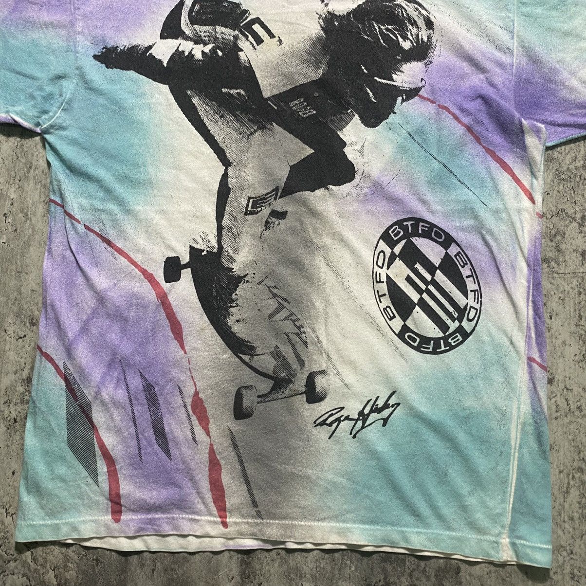 Vintage Vintage B-Field Skateboard all Overprint Tshirt Size US L / EU 52-54 / 3 - 3 Thumbnail