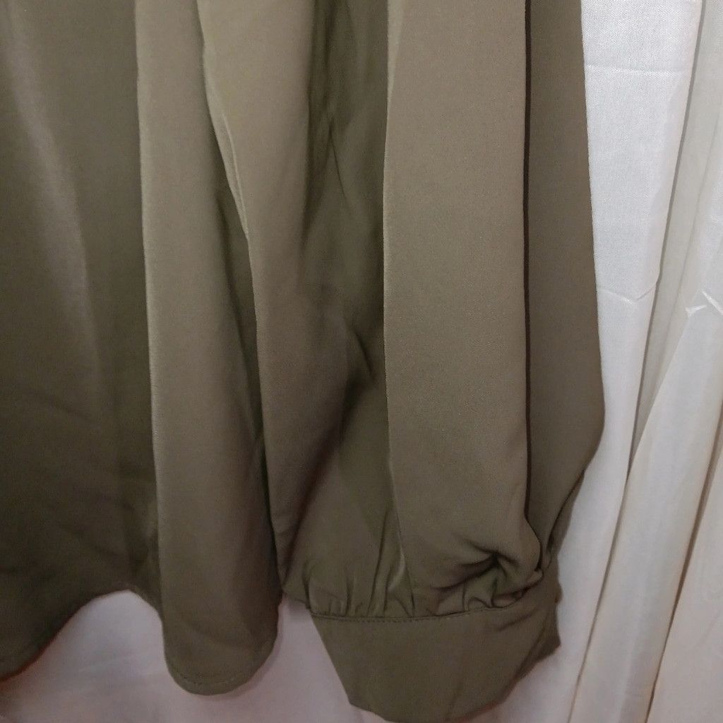 Shein Shien olive green blouse, long sleeve Button front, XL, nwot Size XL / US 12-14 / IT 48-50 - 7 Thumbnail