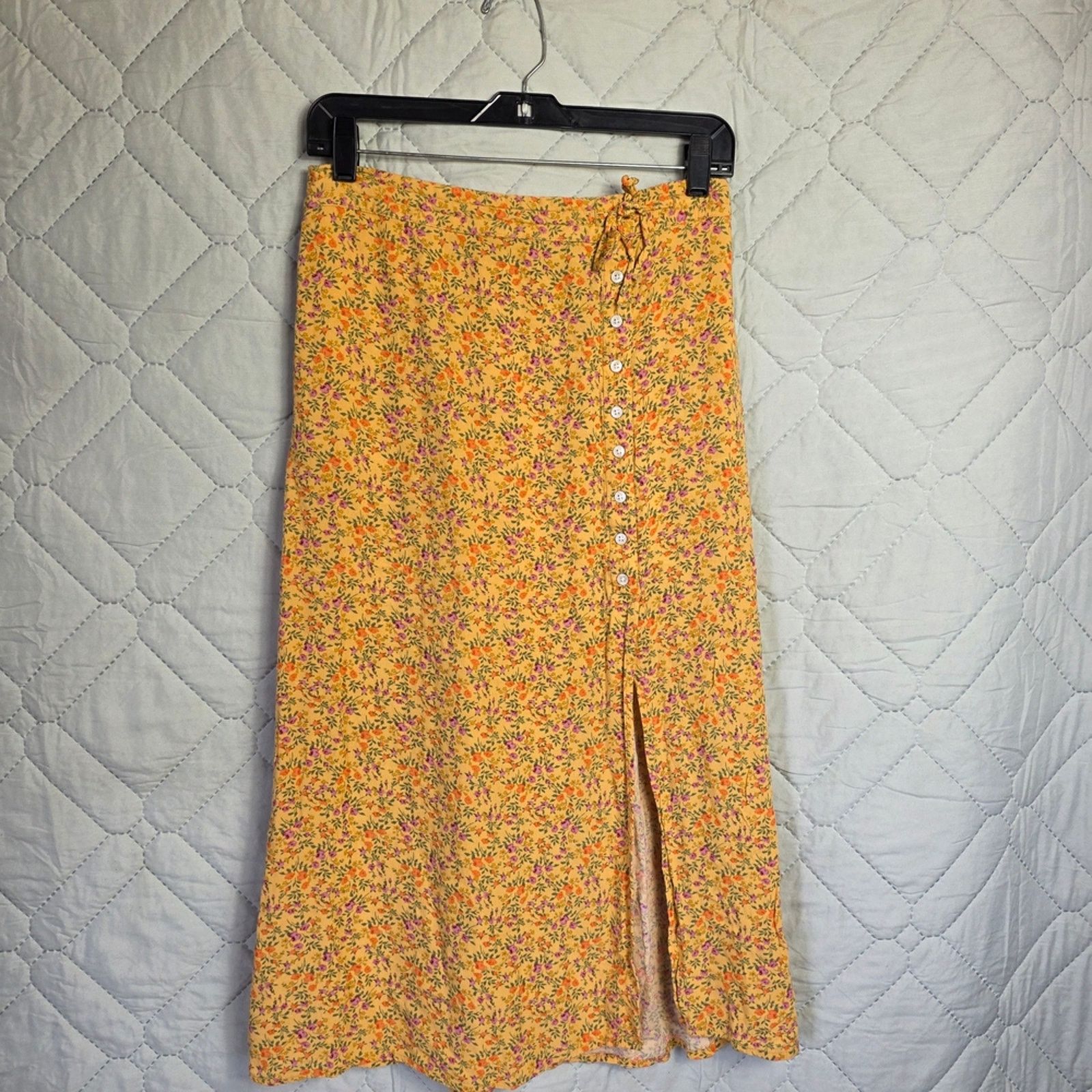 American Eagle Outfitters American Eagle Court Floral Midi Skirt Size M Viscose Size 29" - 1 Thumbnail