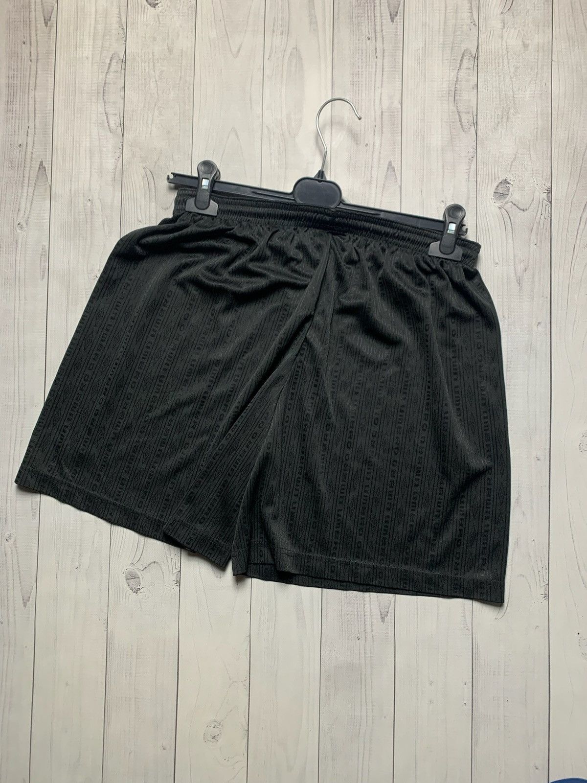 Umbro × Vintage Vintage Umbro soccer shorts monogram size XL black Size US 36 / EU 52 - 5 Thumbnail