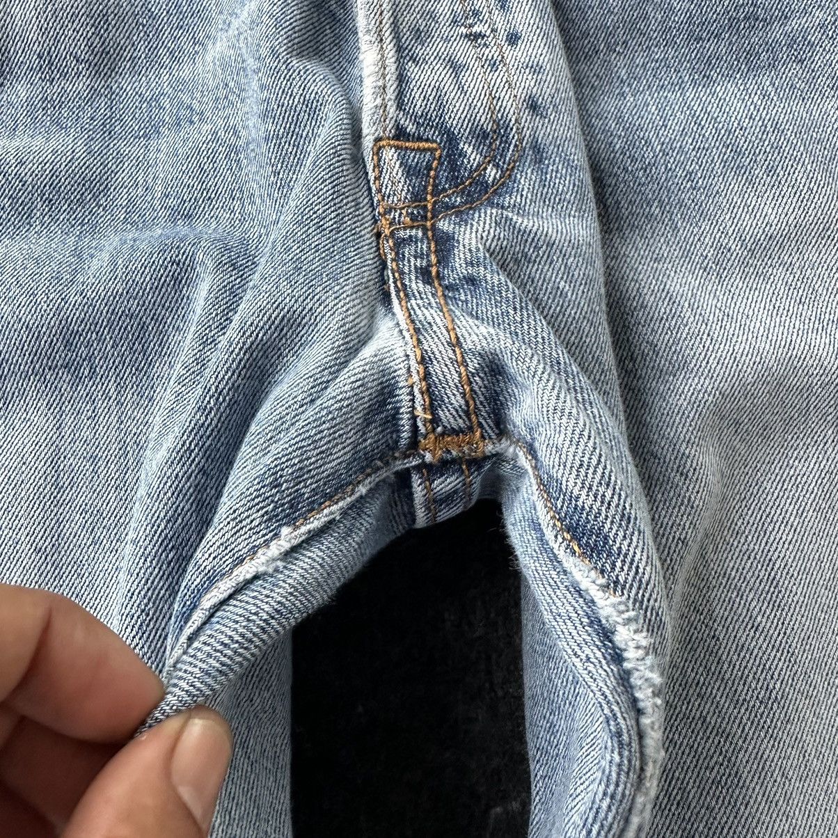 Levi's Levis 501 Distressed Light Blue Denim 32x31 D681 Size US 32 / EU 48 - 9 Thumbnail