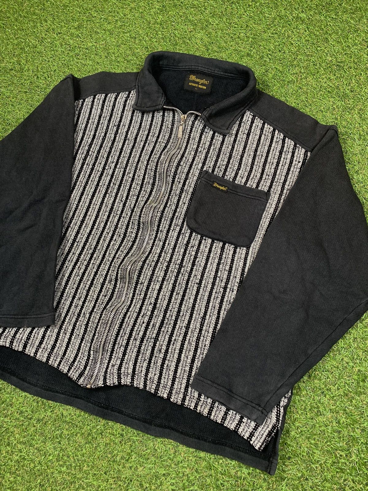 Vintage Vintage 90s Wrangler zip up sweatshirt streetwear size XL Size US XL / EU 56 / 4 - 2 Thumbnail