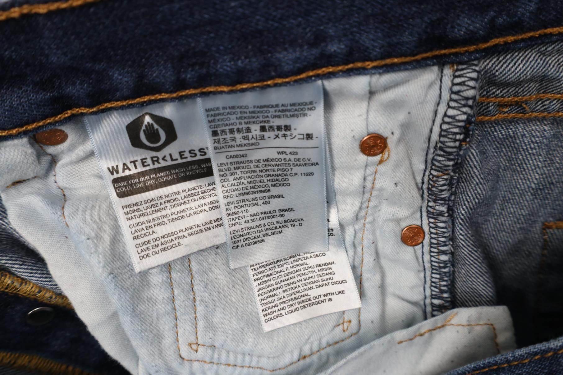Levi's Vintage Y2K Levis 501xx Button Fly Original Fit Denim Jeans Size US 34 / EU 50 - 7 Thumbnail