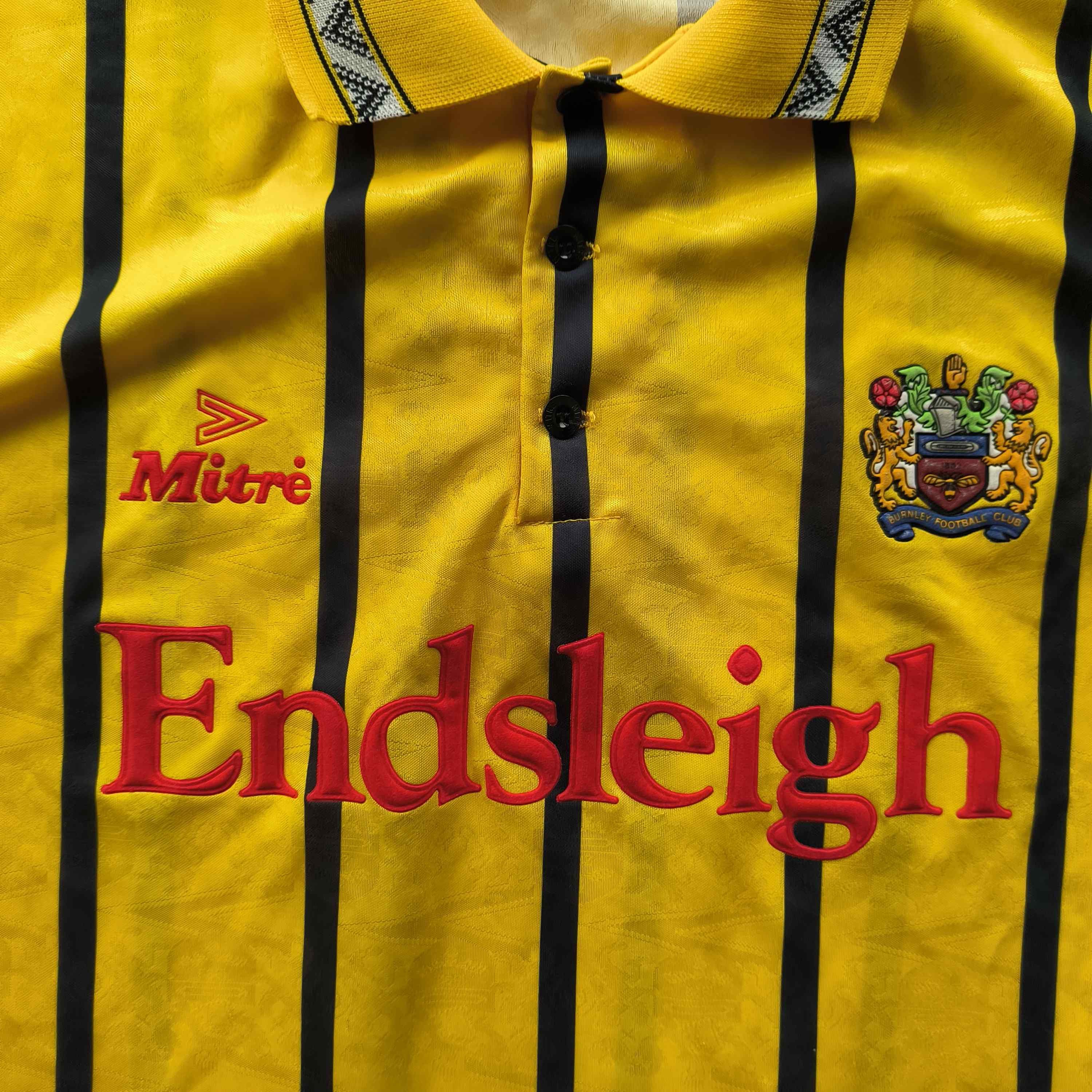 Other Burnley 1993-95 Mitre away football jersey size XL Size US XL / EU 56 / 4 - 4 Thumbnail