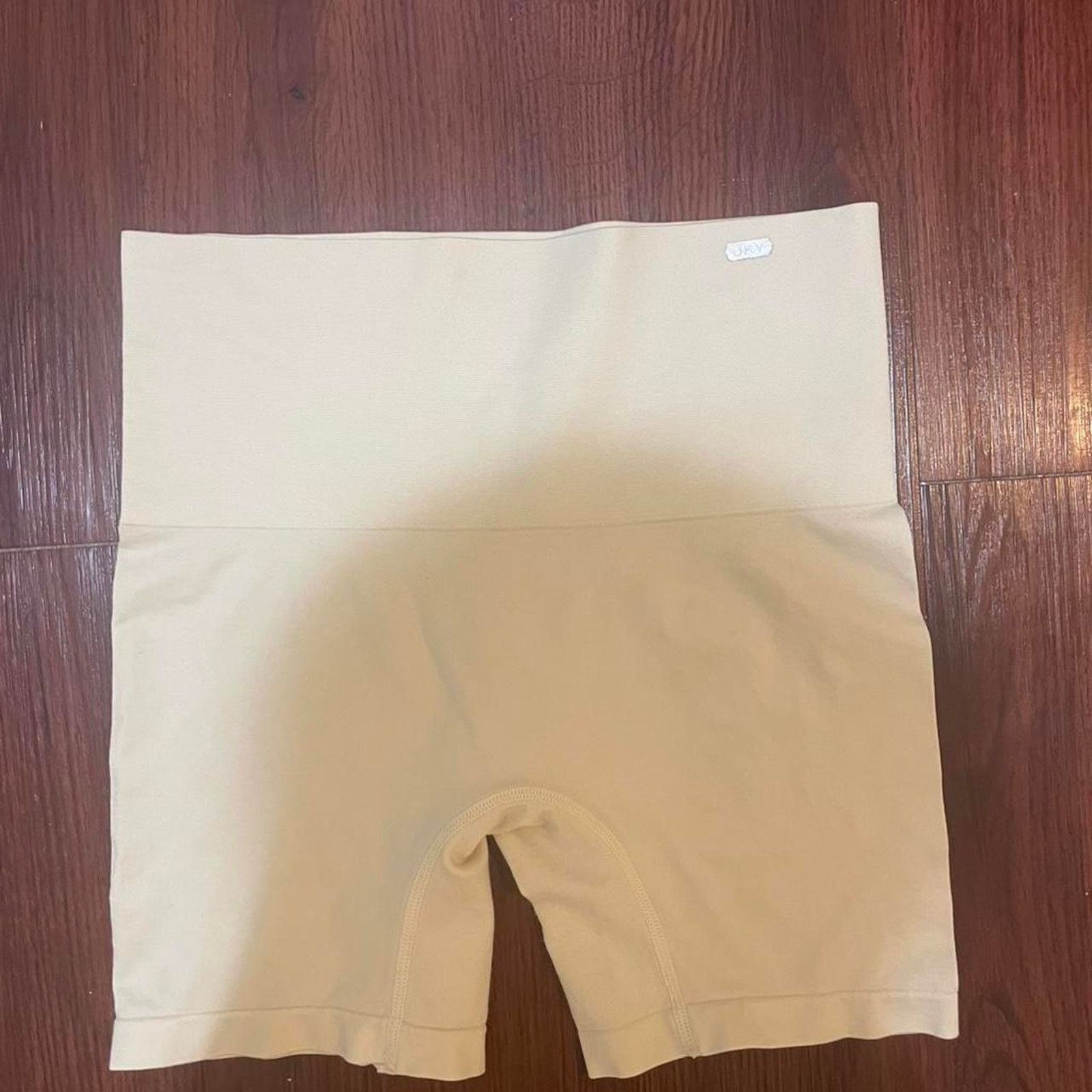 Jockey Cream spandex shorts size m Size 30" / US 8 / IT 44 - 1 Thumbnail
