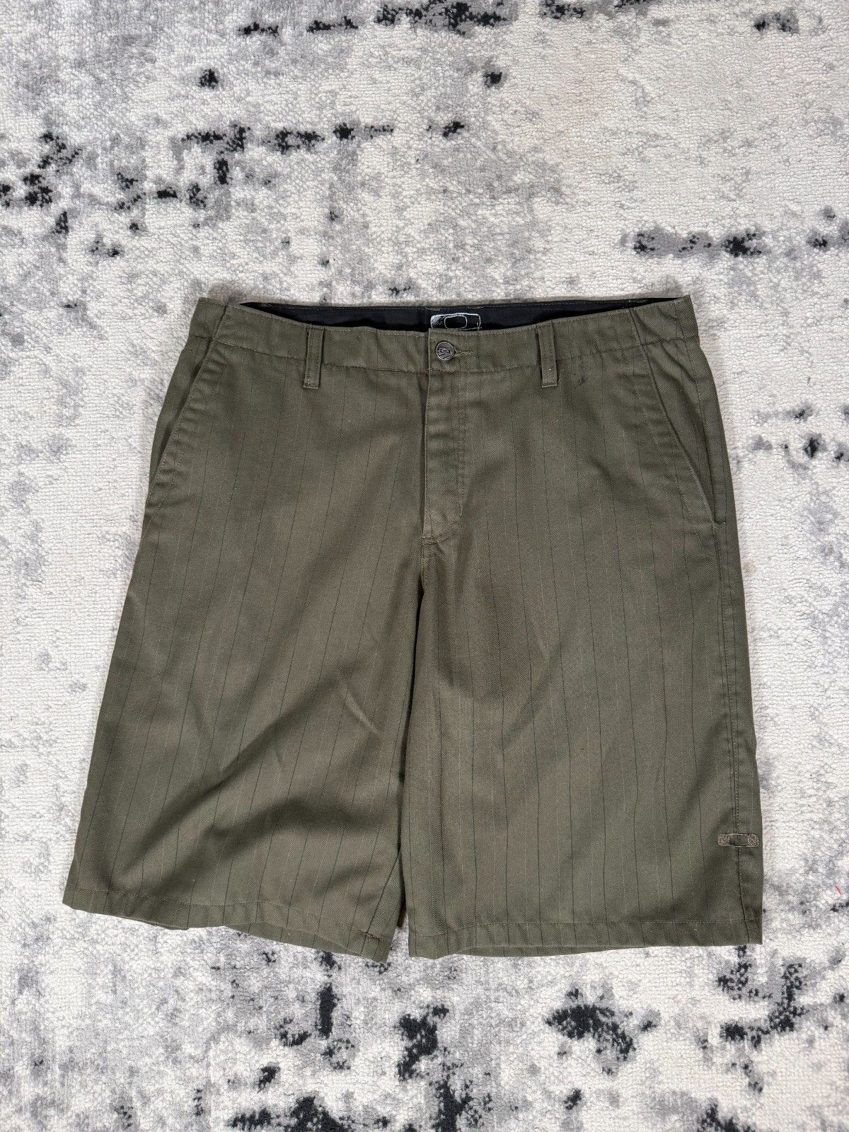 Oakley Y2K Oakley Striped Green Shorts Size US 36 / EU 52 - 1 Thumbnail