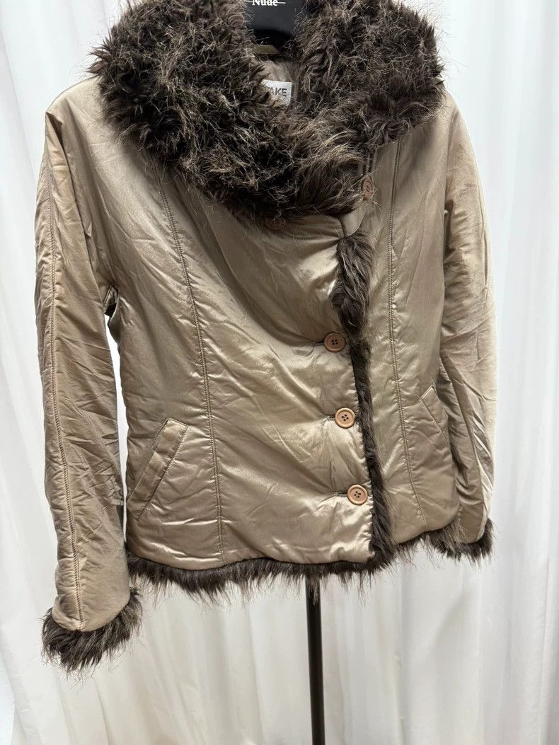 Issey Miyake Issey miyake Coat with fur collar and waist jacket 2505-Nex Size US M / EU 48-50 / 2 - 8 Thumbnail