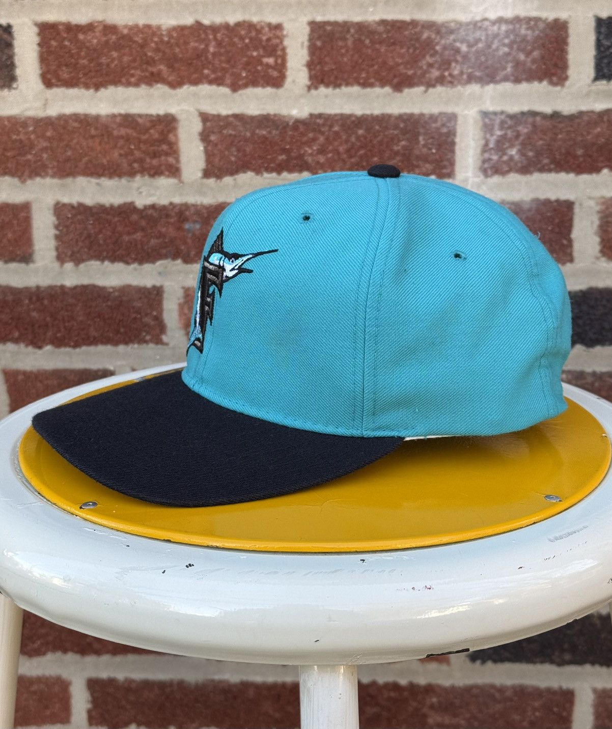 MLB Vintage 90’s New Era MLB Florida Marlins Plain Logo Cap Size ONE SIZE - 5 Thumbnail