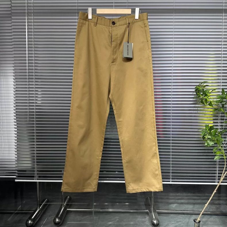 Balenciaga Balenciaga size 46 Trousers Casual Pants Khaki Color Oxfor Size US 30 / EU 46 - 1 Thumbnail