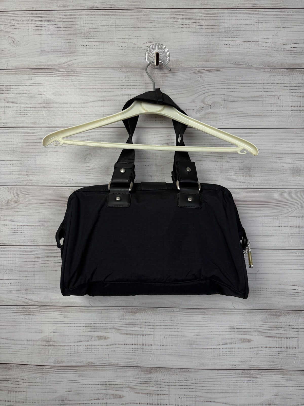Oakley Oakley Vintage Hand bag y2k Size ONE SIZE - 2 Thumbnail