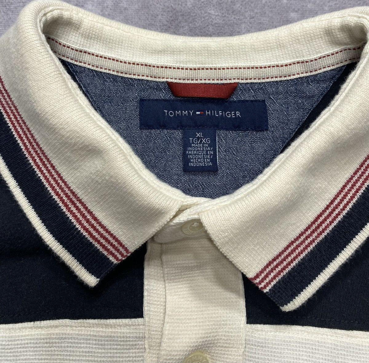 Tommy Hilfiger 90’s Tommy Hilfiger Color-Blocked Polo Shirt Size US XL / EU 56 / 4 - 3 Thumbnail