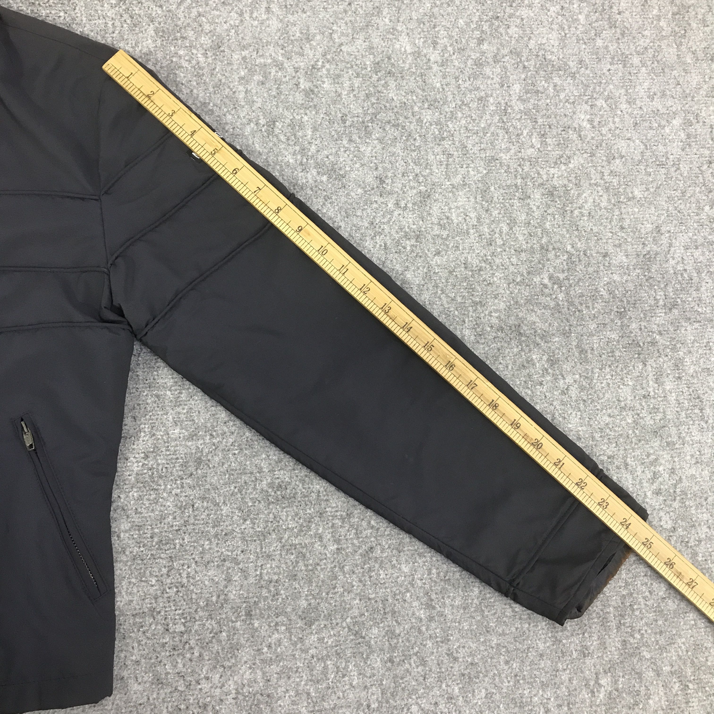 Moschino moschino zip up jacket K97B17 Size US L / EU 52-54 / 3 - 6 Thumbnail