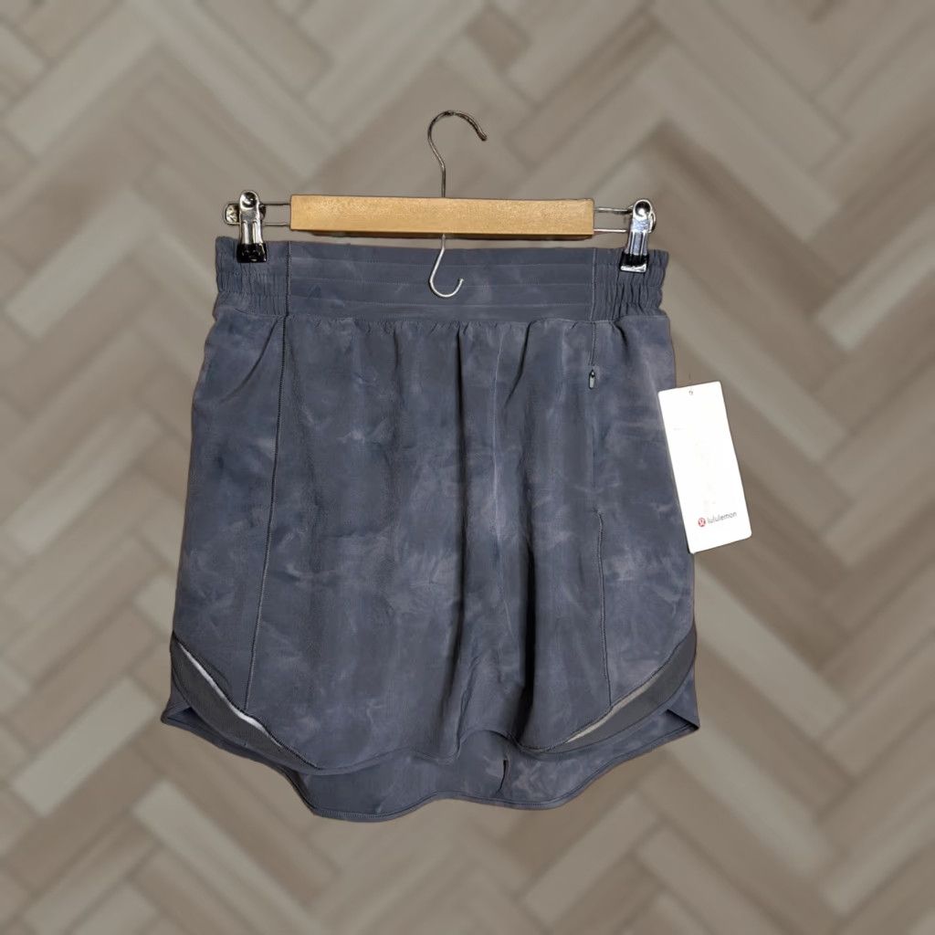 Lululemon Lululemon Skirt Womens 6 Athletic Short Marble Gray NWT Read HUD? Size 28" / US 6 / IT 42 - 1 Thumbnail