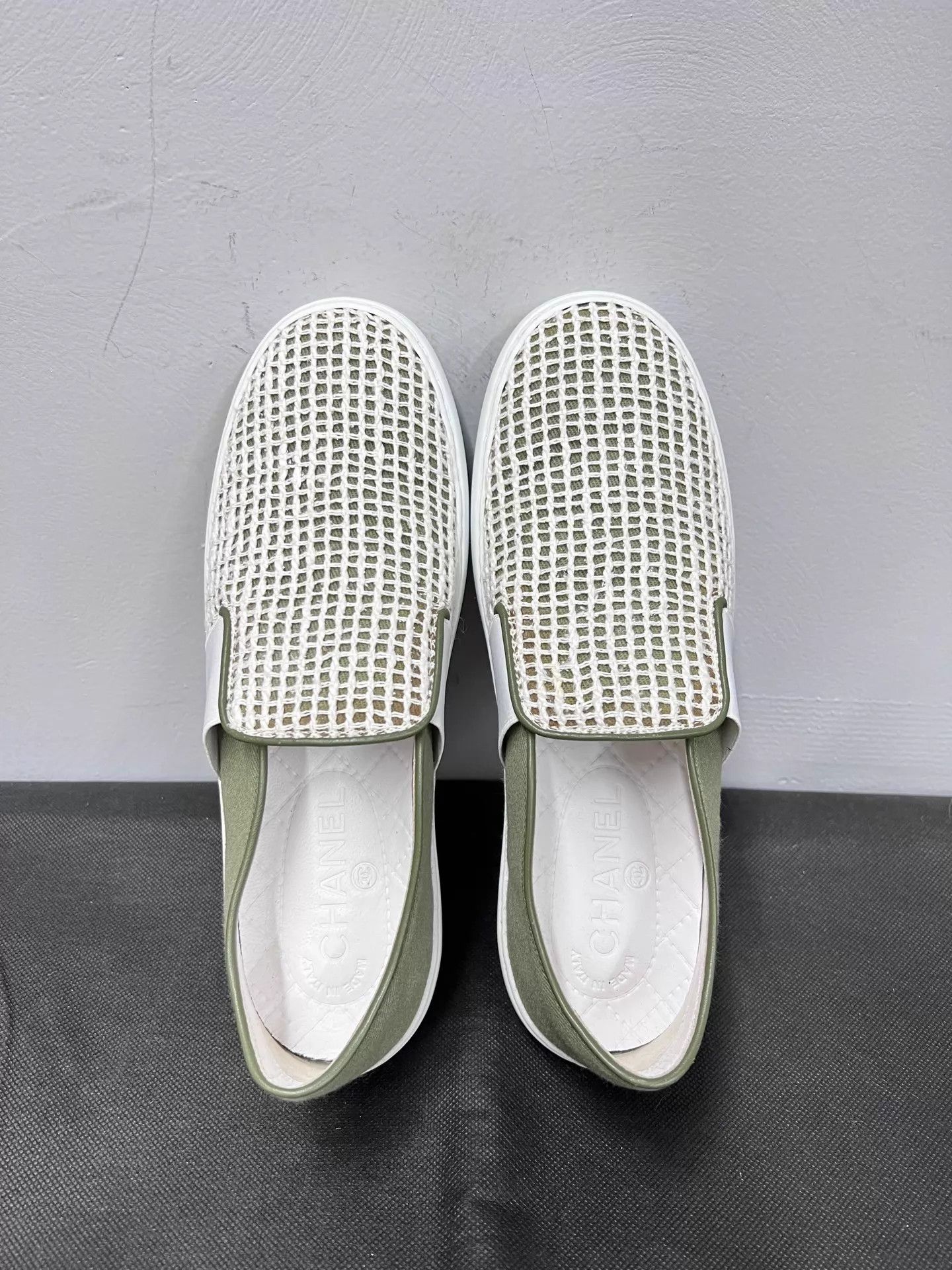 Chanel Chanel Women's Colorblock Fabric Slip-On Sneaker 38.5 Size US 8 / IT 38 - 4 Thumbnail