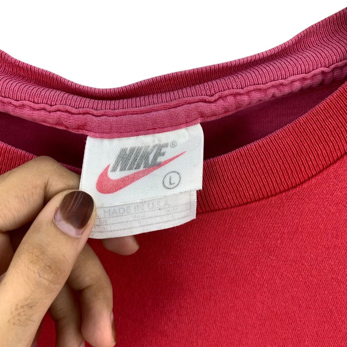 Nike Vintage 90’ NIKE MADE IN USA Embroidered Logo Tee Shirt Top Size US L / EU 52-54 / 3 - 7 Thumbnail