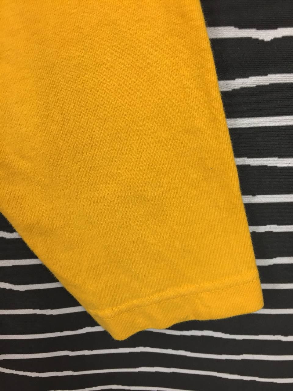 Old Navy Old Navy Franklin McAllister Wolf Graphic Long Sleeve Tee Size US M / EU 48-50 / 2 - 16 Thumbnail
