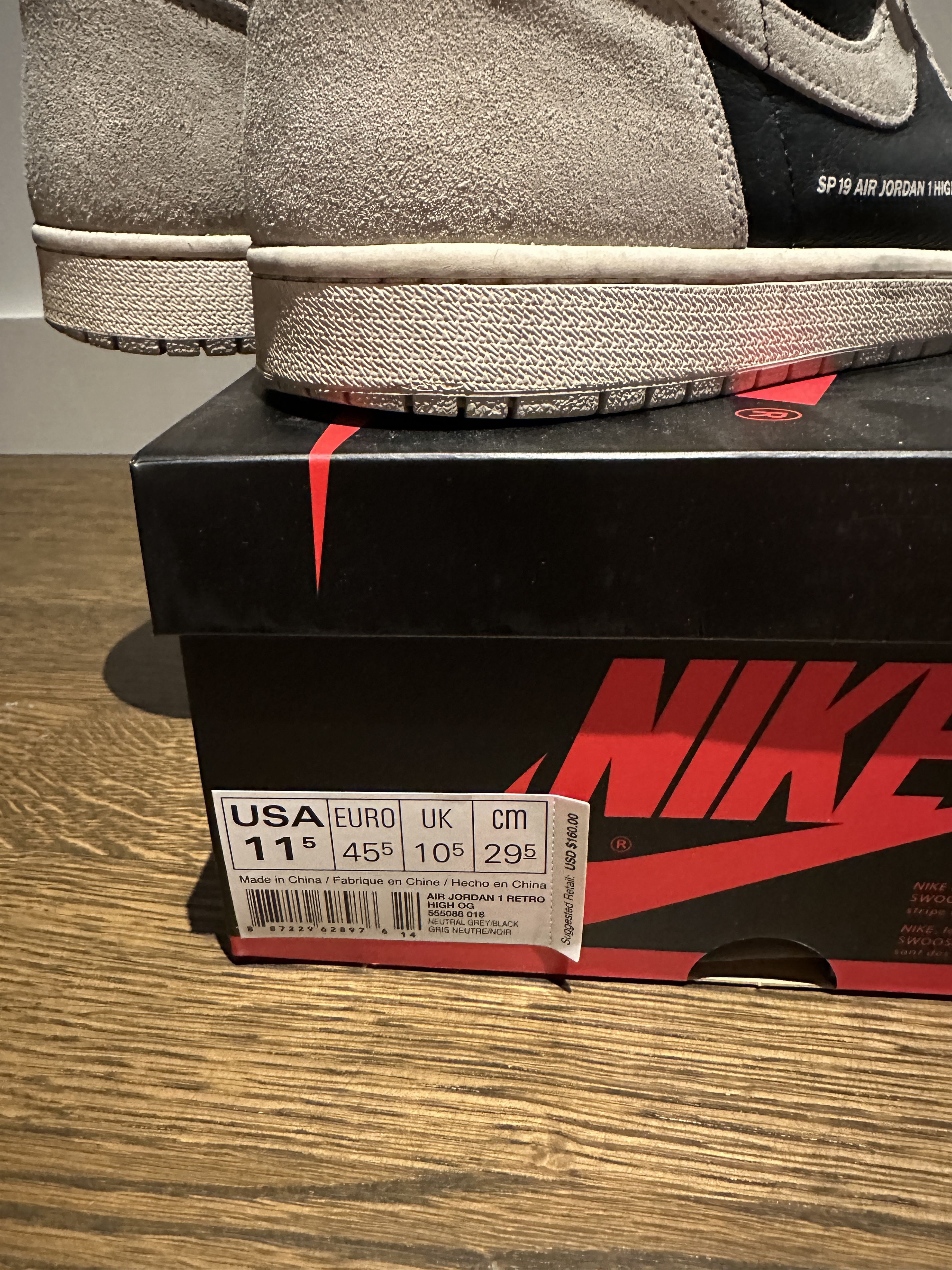 Nike Air Jordan 1 Retro High Neutral Grey 2019 Size US 11.5 / EU 44-45 - 5 Thumbnail