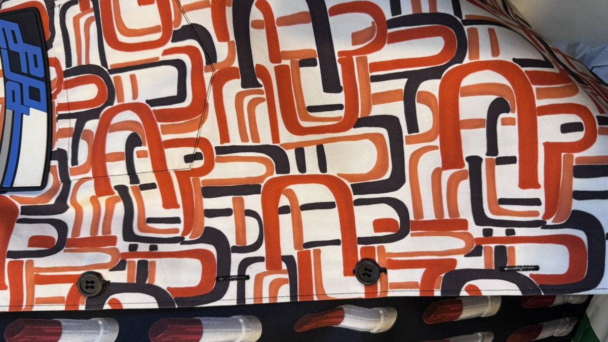 Prada Prada Lipstick Split Shirt Size US M / EU 48-50 / 2 - 6 Thumbnail