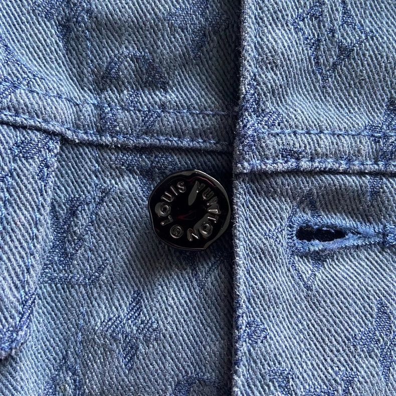 Louis Vuitton Louis Vuitton Blue long-sleeved denim jacket 2502-Nextarro Size US M / EU 48-50 / 2 - 8 Thumbnail