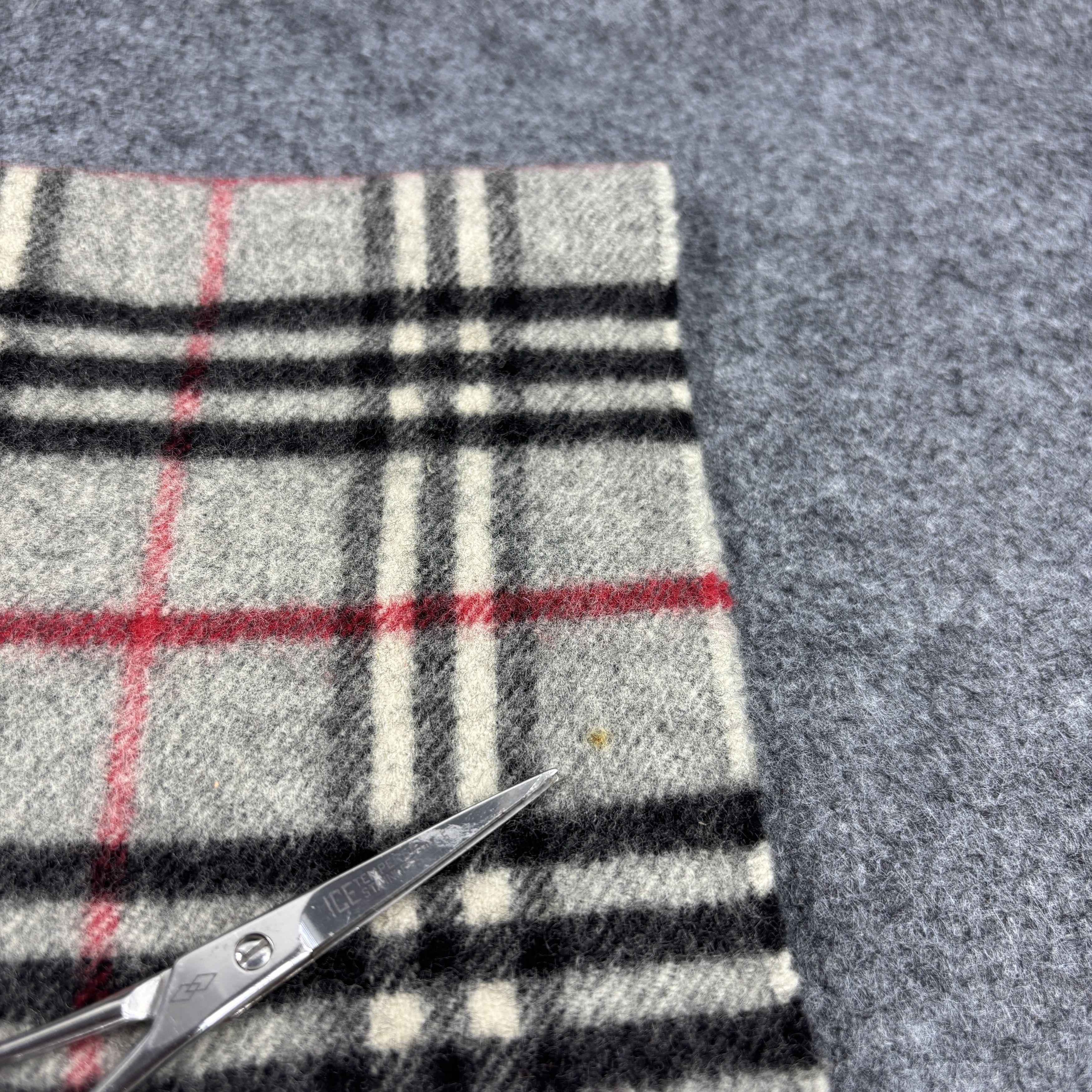 Burberry × Vintage GF10711 Burberry Scarf Neck Wear Muffler Nova Check Size ONE SIZE - 7 Thumbnail