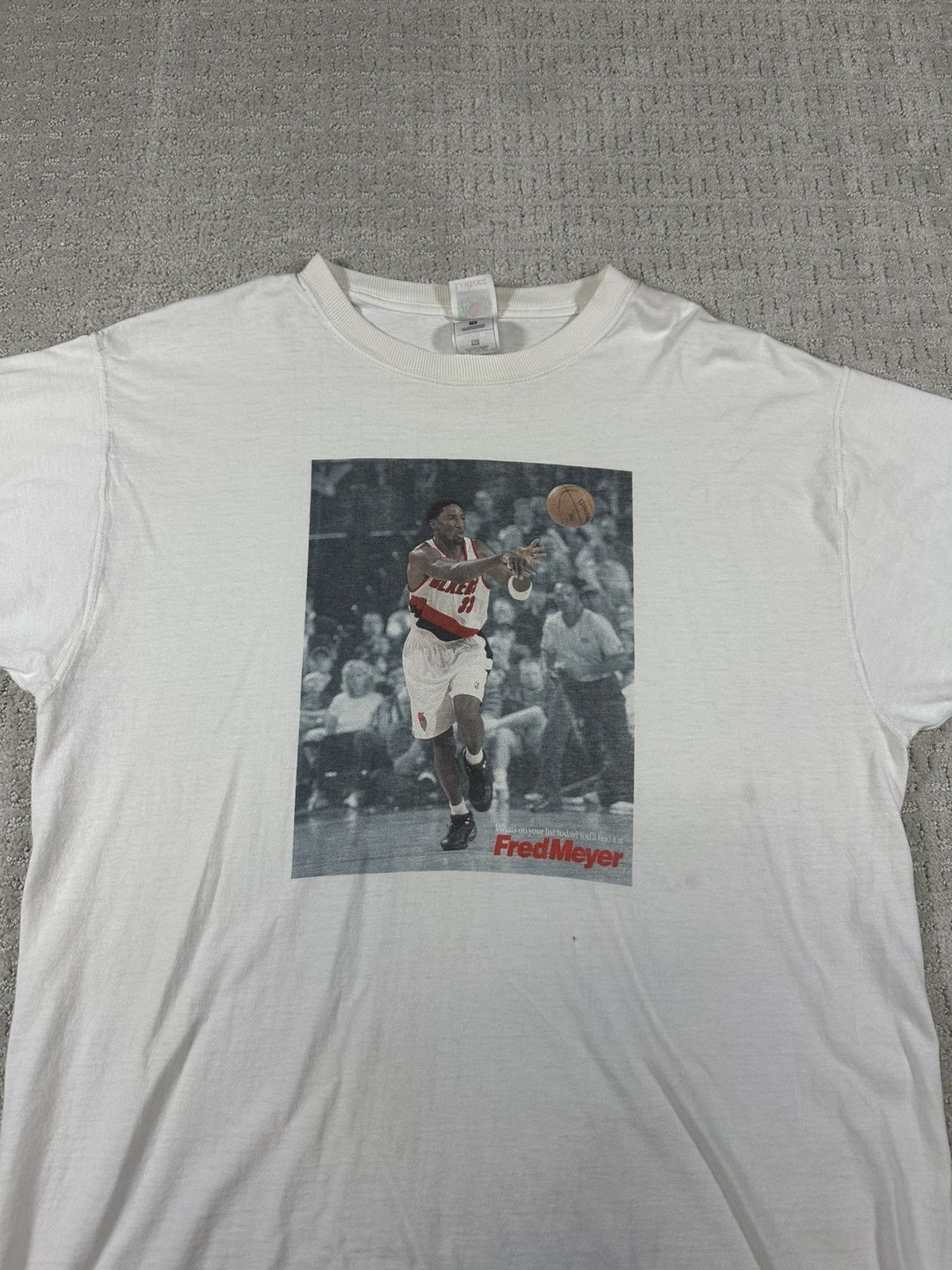 NBA Vintage Scottie Pippen Portland Trailblazers T-shirt Size US XL / EU 56 / 4 - 1 Thumbnail