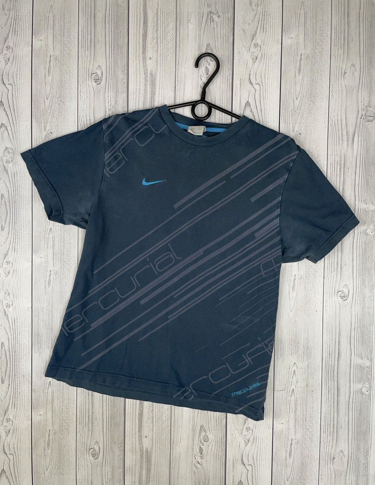 Nike Vintage nike Mercurial soccer tee logo size M Size US M / EU 48-50 / 2 - 1 Thumbnail