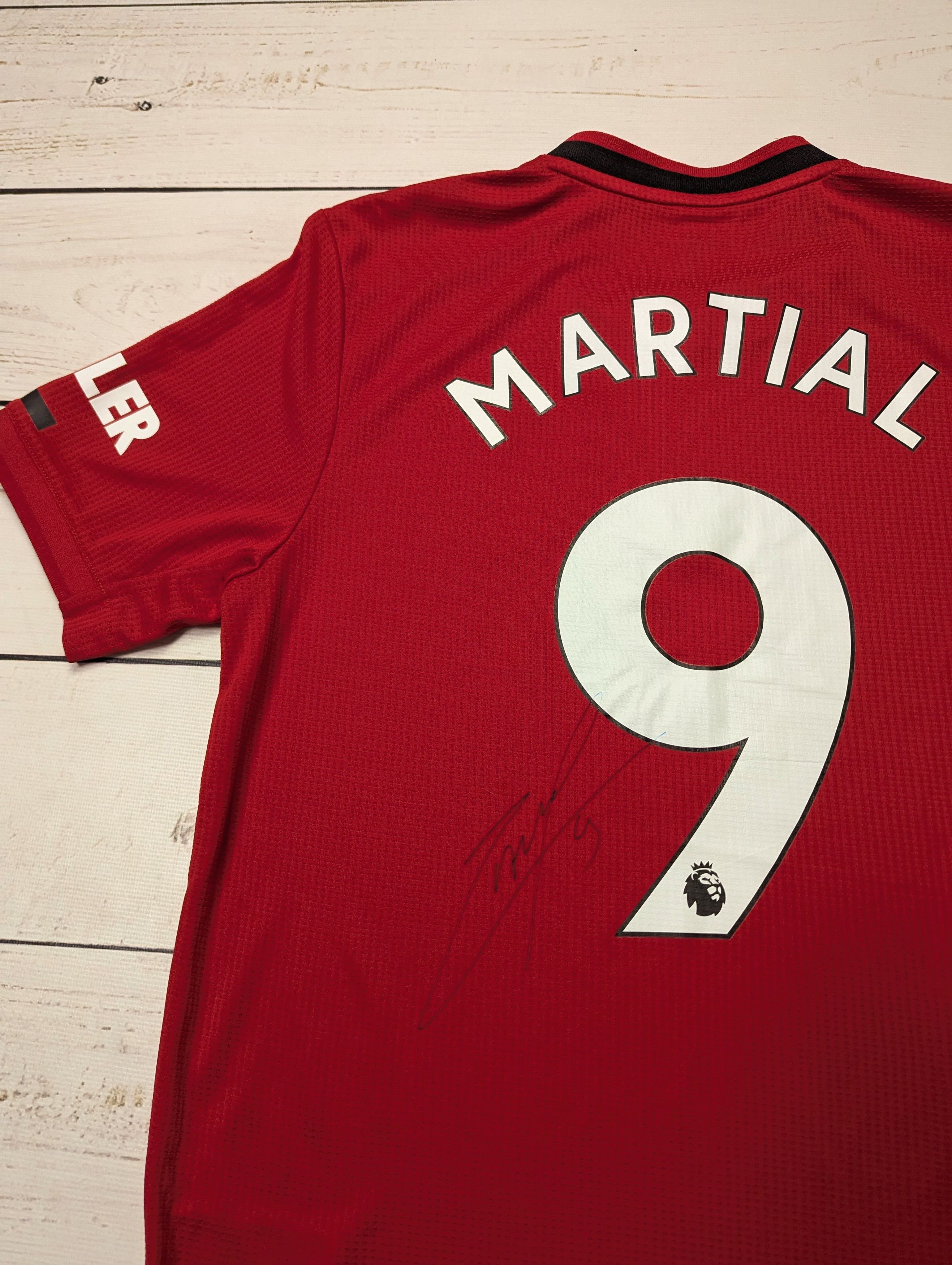 Adidas Singed jersey Adidas Manchester United #9 Antony Martial Size US M / EU 48-50 / 2 - 4 Thumbnail