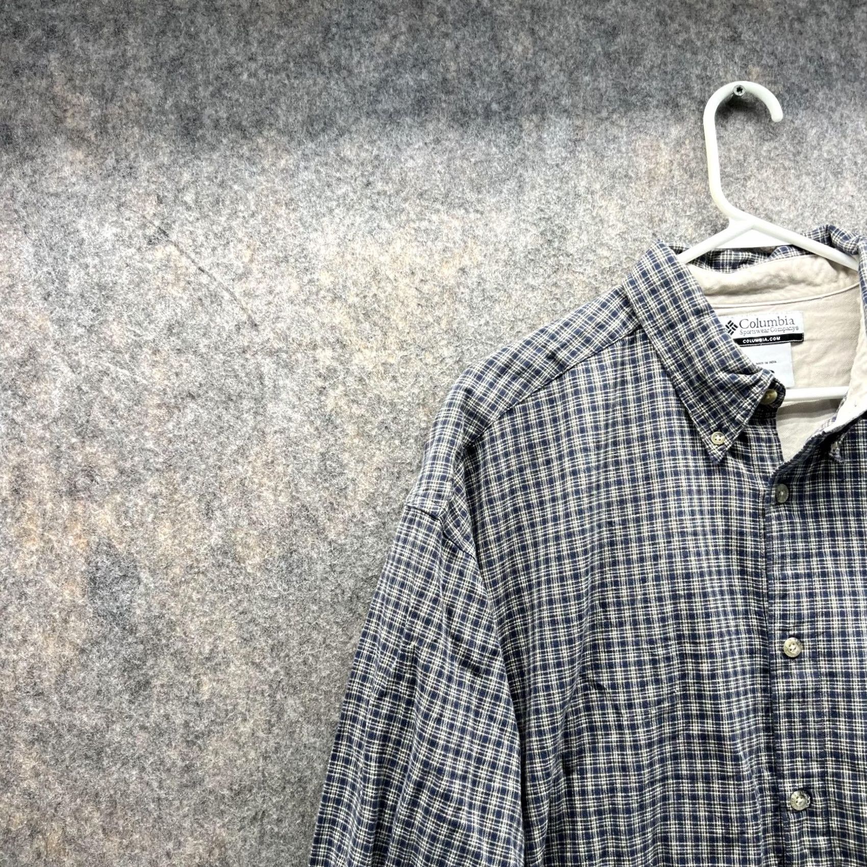 Vintage VINTAGE Columbia Shirt Men XL Plaid Gray Button-Down Casual/Business/Workwear Size US XL / EU 56 / 4 - 3 Thumbnail