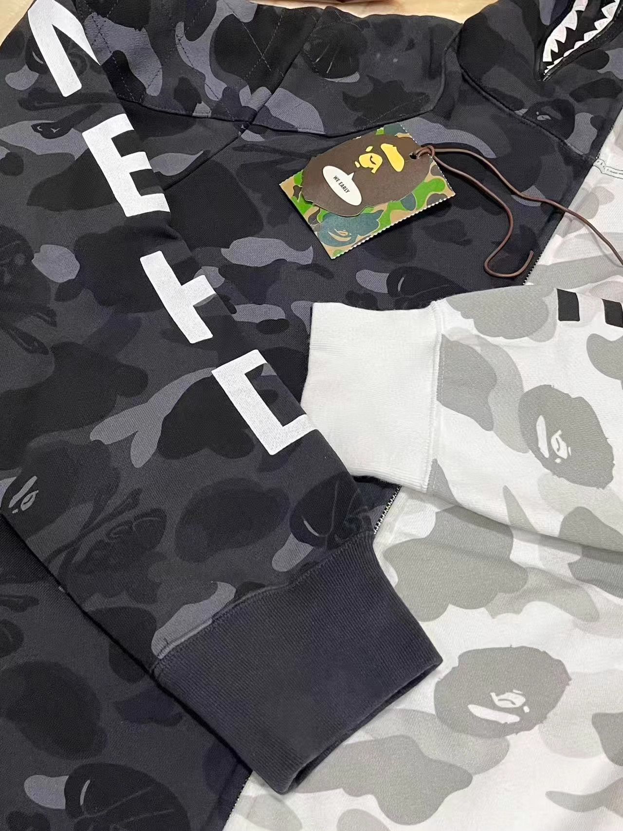 Bape BAPE × NBHD Black & White Yin-Yang Shark Camo Hoodie K5 Size US XL / EU 56 / 4 - 4 Thumbnail