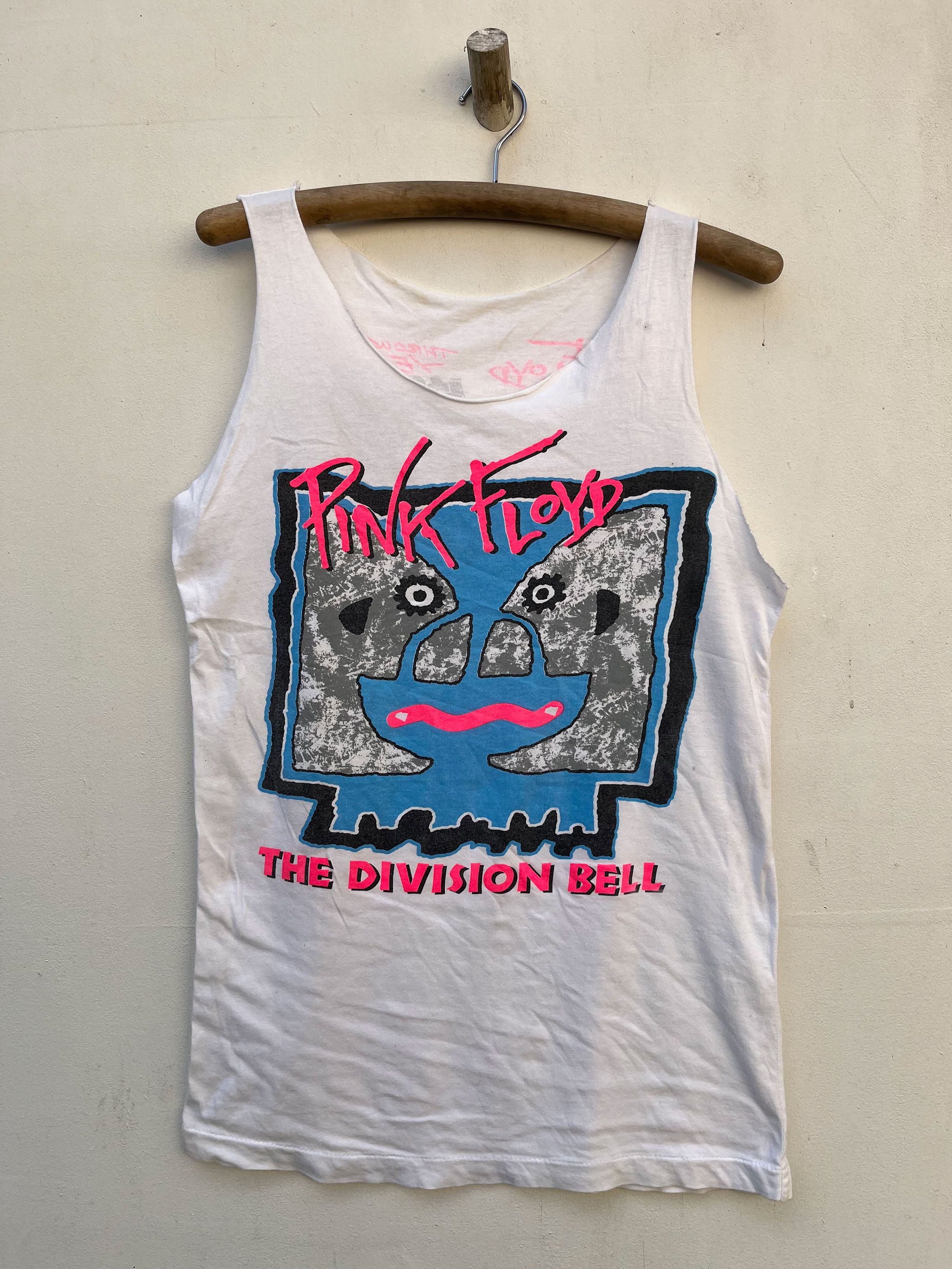 Band Tees Vintage Pink Floyd English Rock Sleeveless World Tour 94 Size US M / EU 48-50 / 2 - 1 Thumbnail