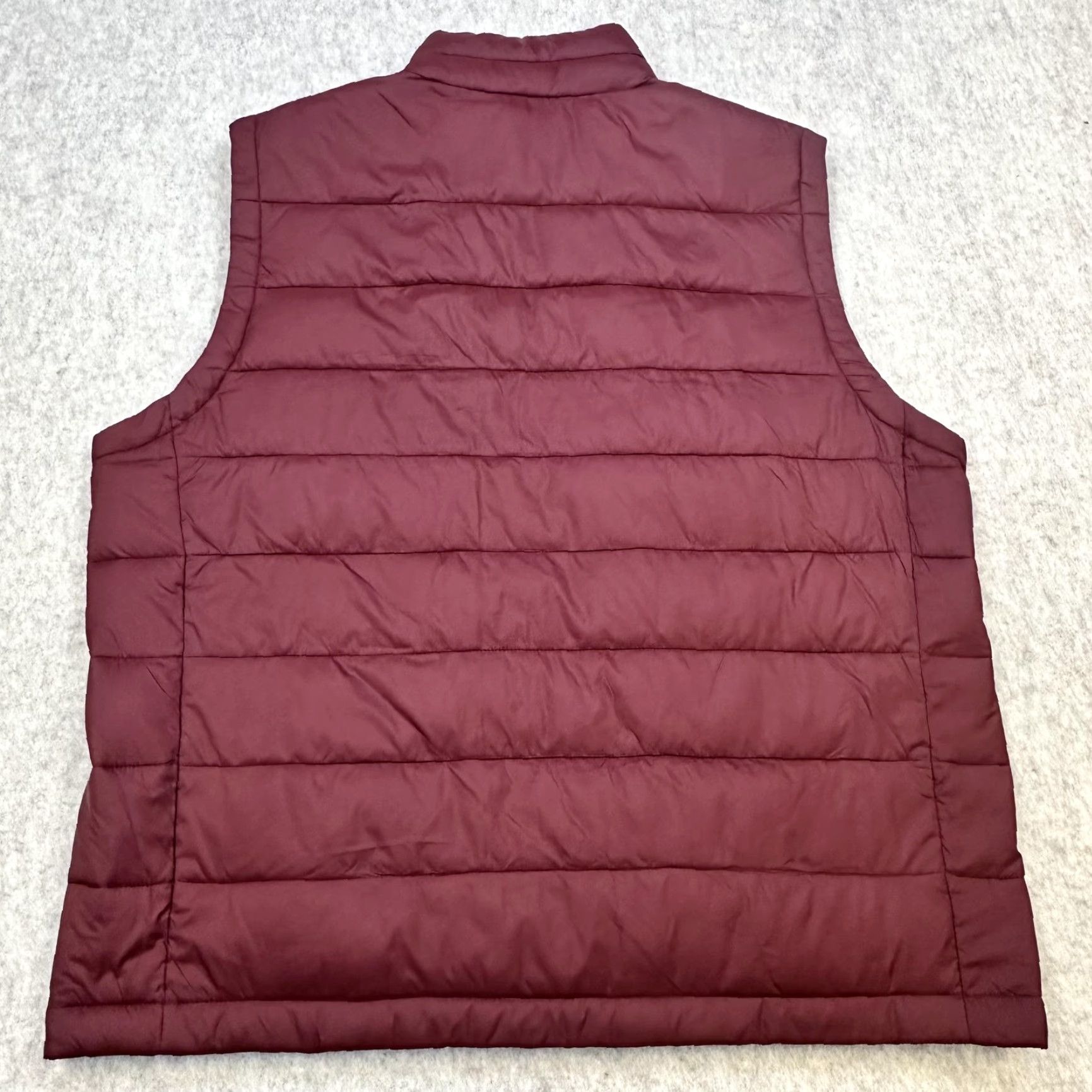 Vintage St. John's Bay Vest Mens XL Burgundy Puffer Quilted Full Zip Lightweight Nylon Size US XL / EU 56 / 4 - 6 Thumbnail