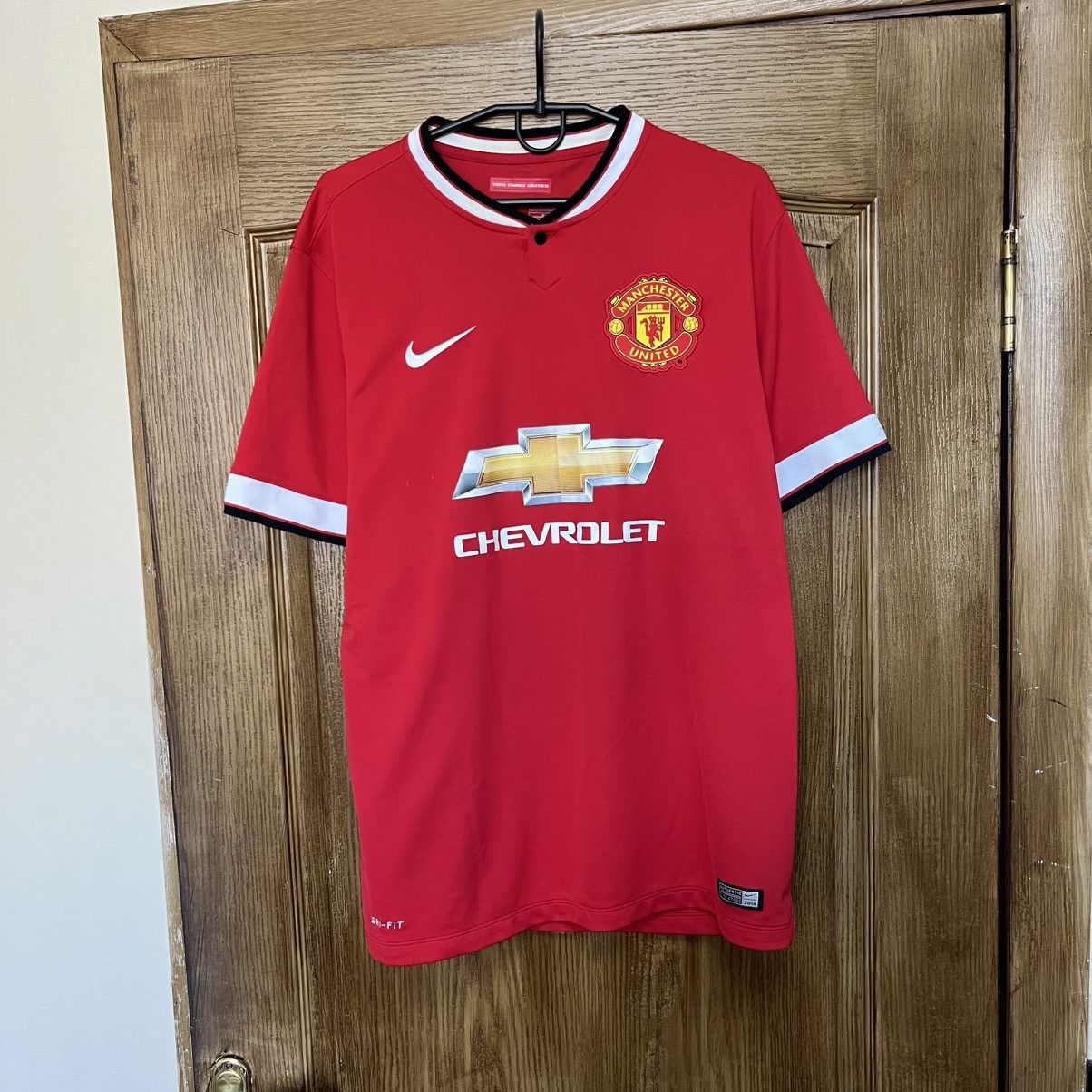 Nike Vintage Nike Manchester United Jersey 2014 t-shirt Size US L / EU 52-54 / 3 - 1 Thumbnail