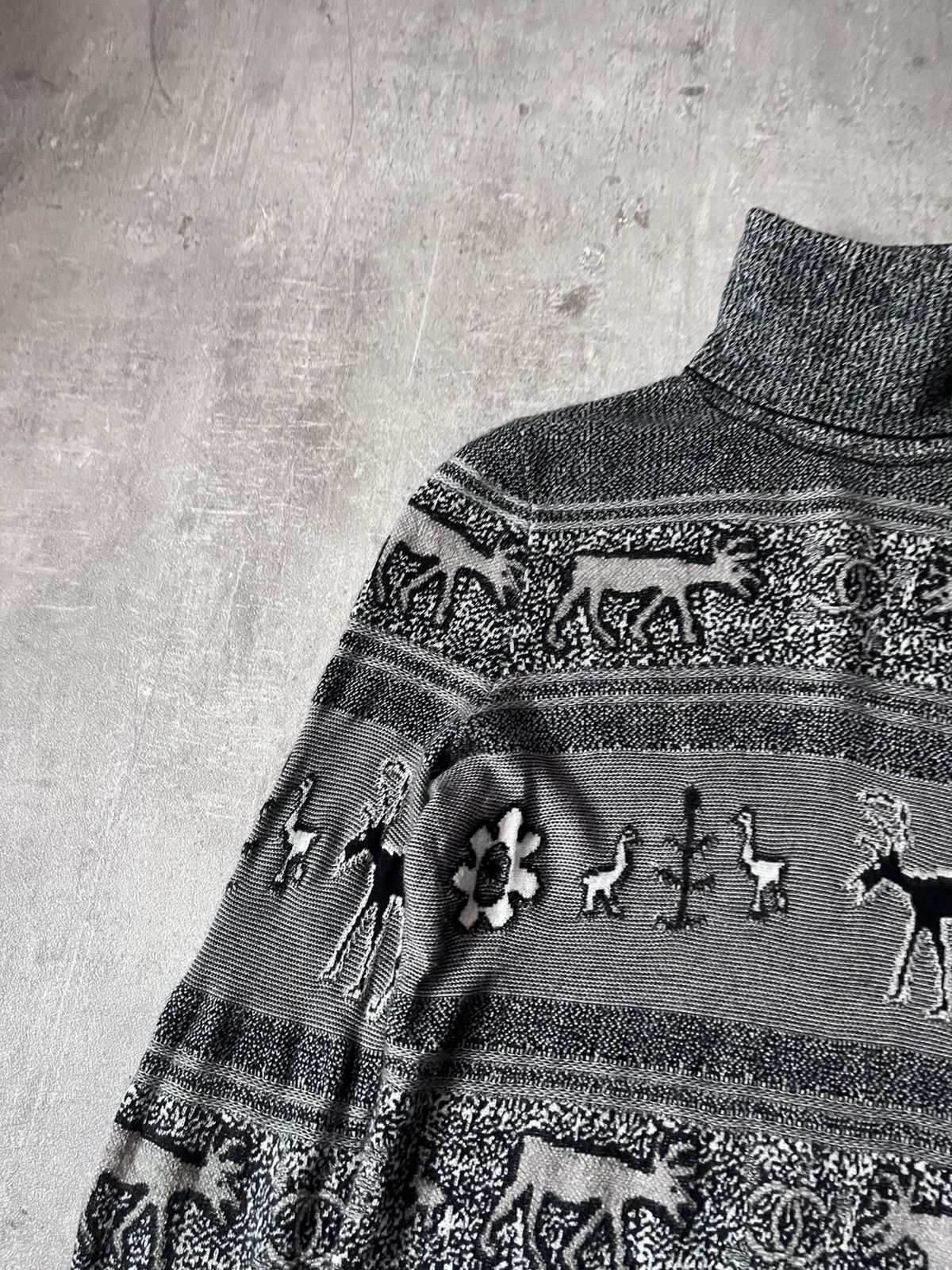 Chanel Chanel Deer Cashmere Turtleneck Sweater grey rare Size S / US 4 / IT 40 - 4 Thumbnail