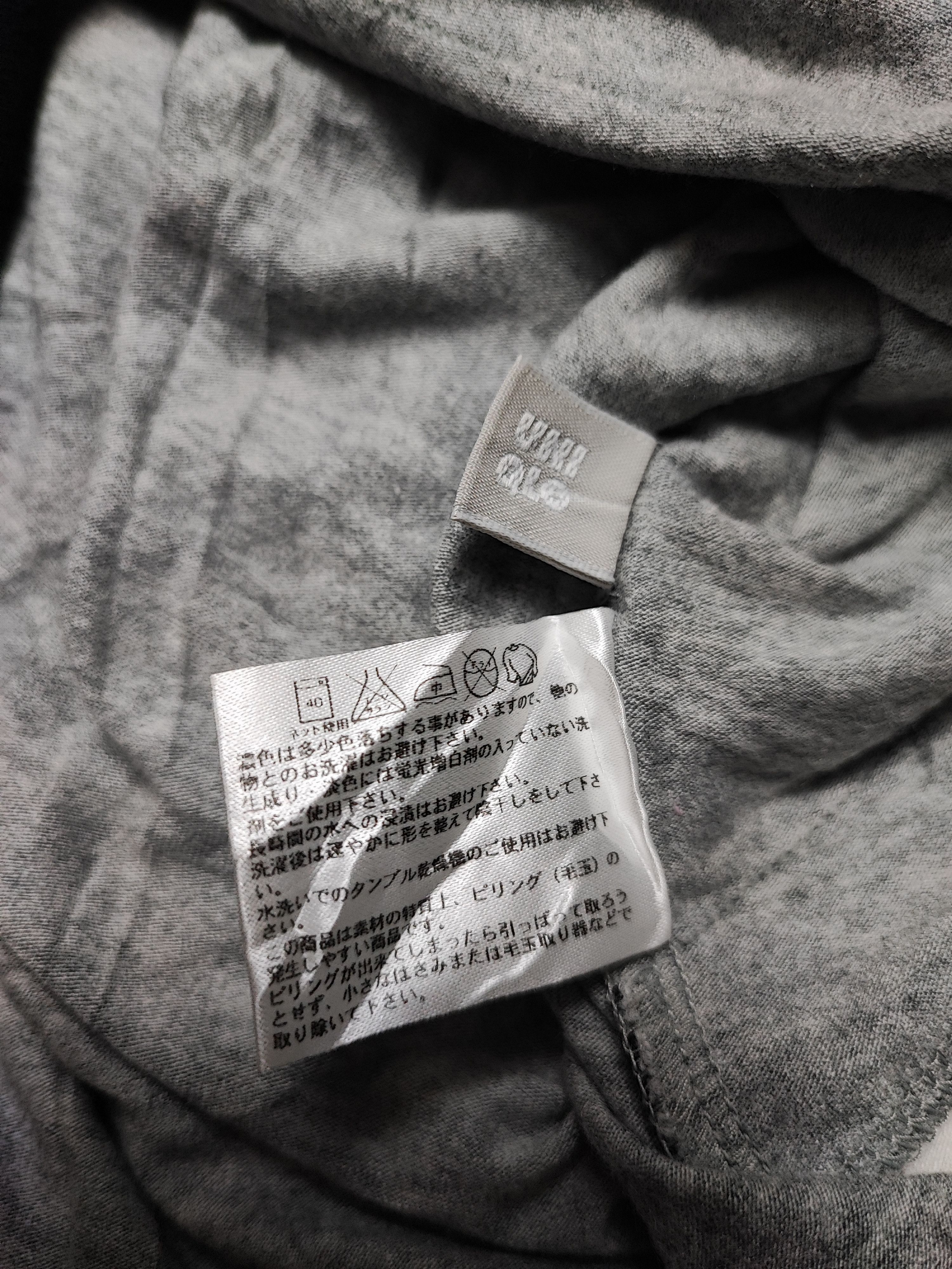 G.V.G.V. × Uniqlo Uniqlo X G.V.G.V Tshirt Size M / US 6-8 / IT 42-44 - 9 Thumbnail