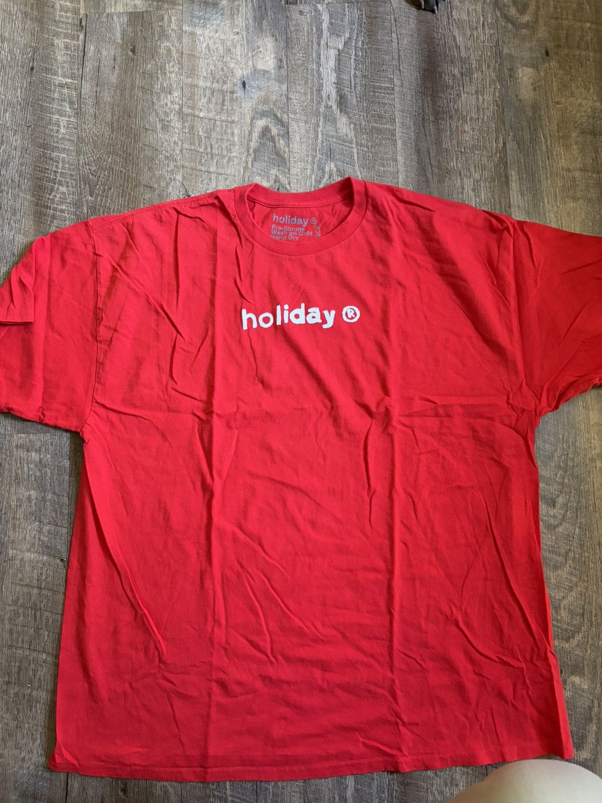 Holiday Brand Holiday Big Red Shirt Size US XXL / EU 58 / 5 - 1 Thumbnail