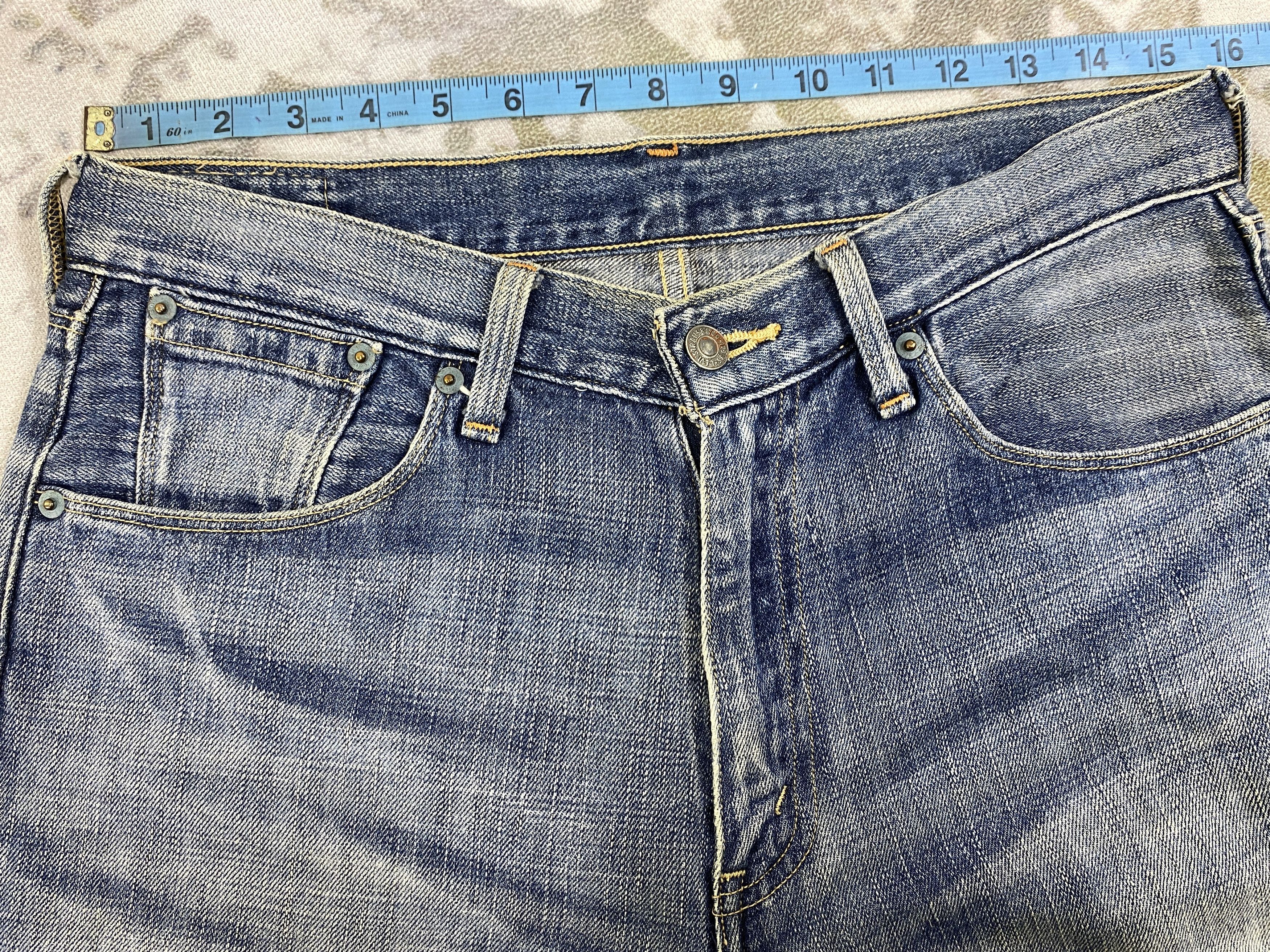 Distressed Blue Vintage Levi's 552 31x29 Denim -SJ190
