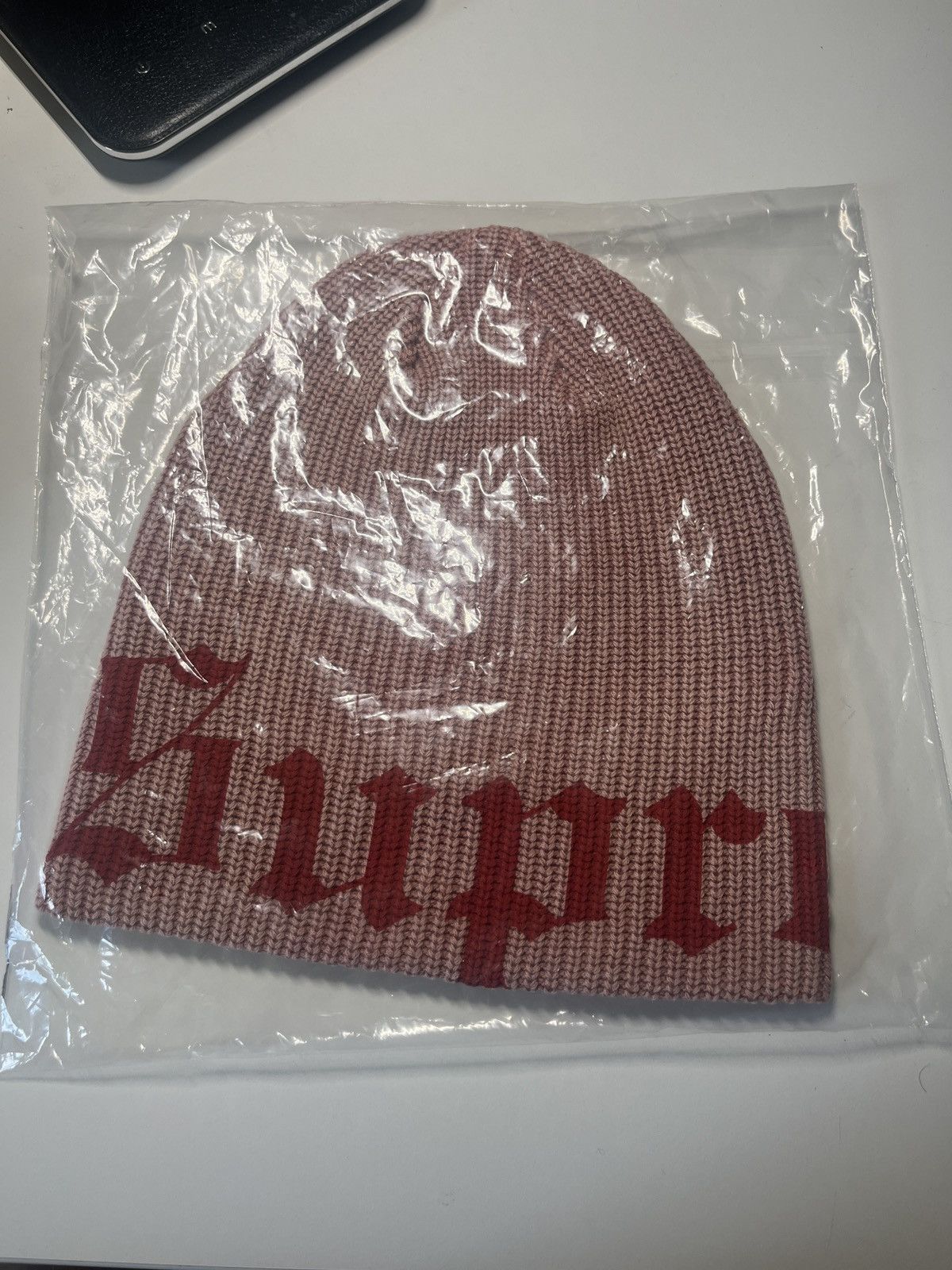 Supreme Supreme old english beanie red Size ONE SIZE - 1 Thumbnail