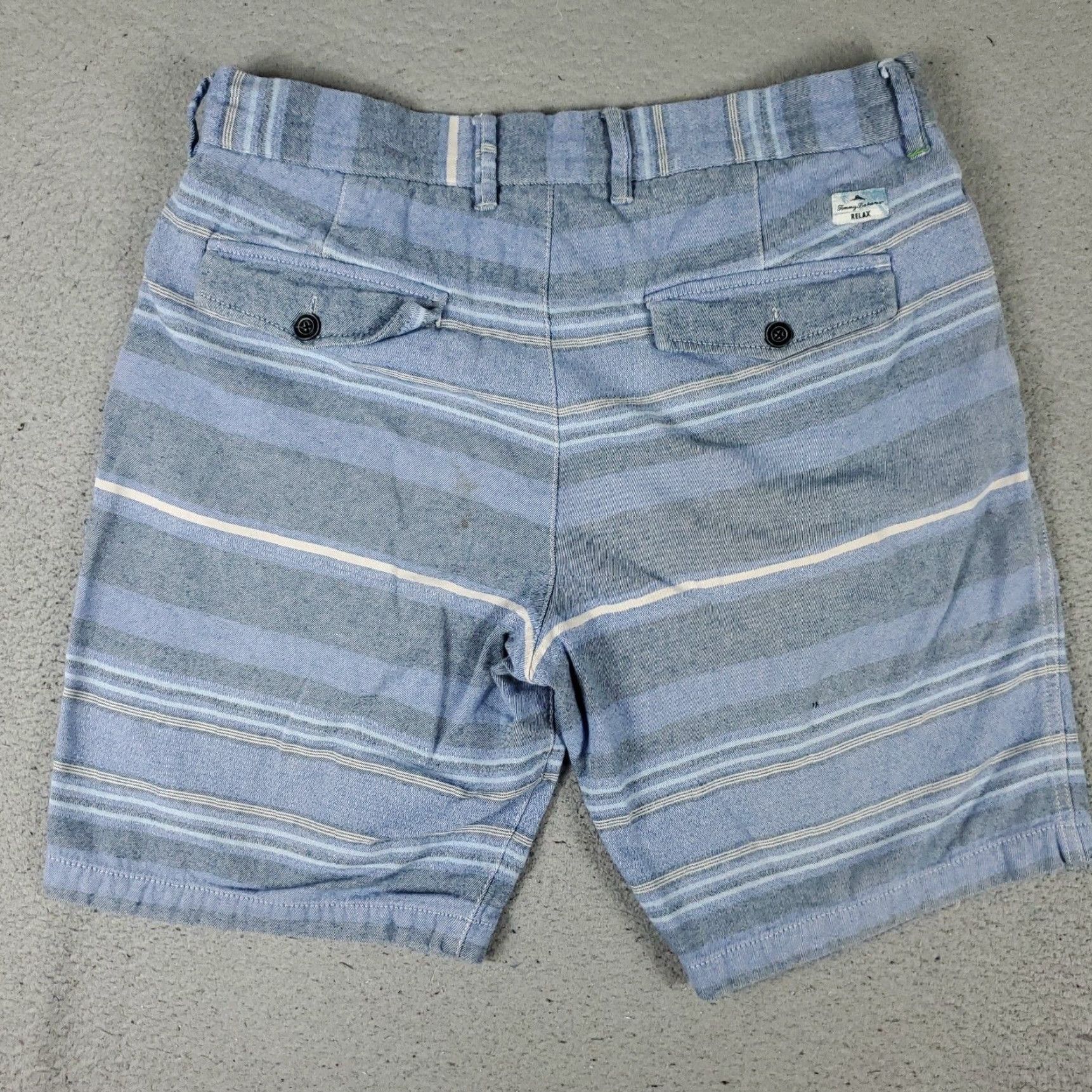 Tommy Bahama VINTAGE Tommy Bahama Shorts Men Size 34 Blue Striped Chino Flat Front Cotton Casual Size US 34 / EU 50 - 6 Thumbnail