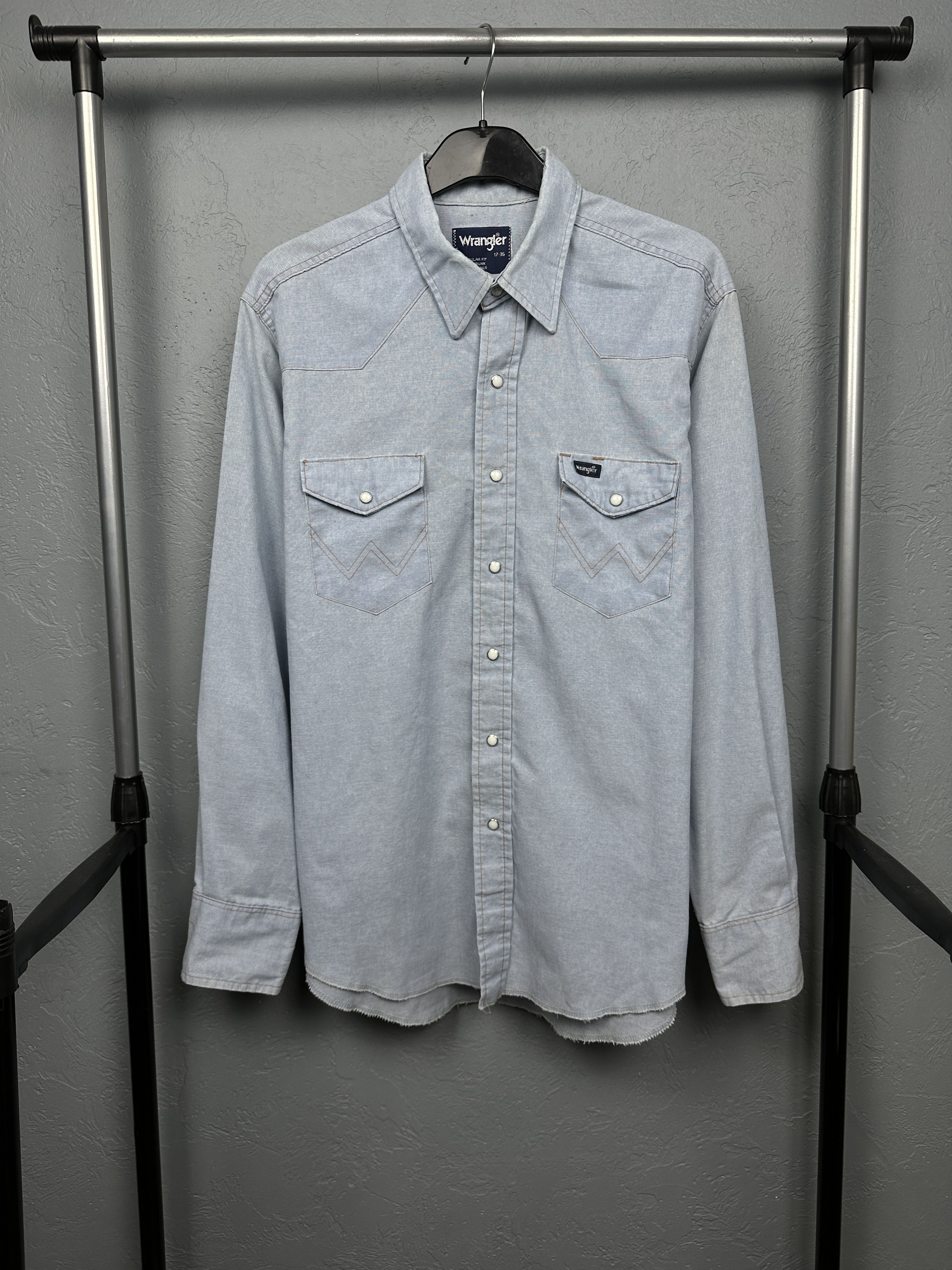 Vintage × Wrangler Wrangler Vintage Mens Long Sleeve Thin Denim Shirt Size US XL / EU 56 / 4 - 1 Thumbnail