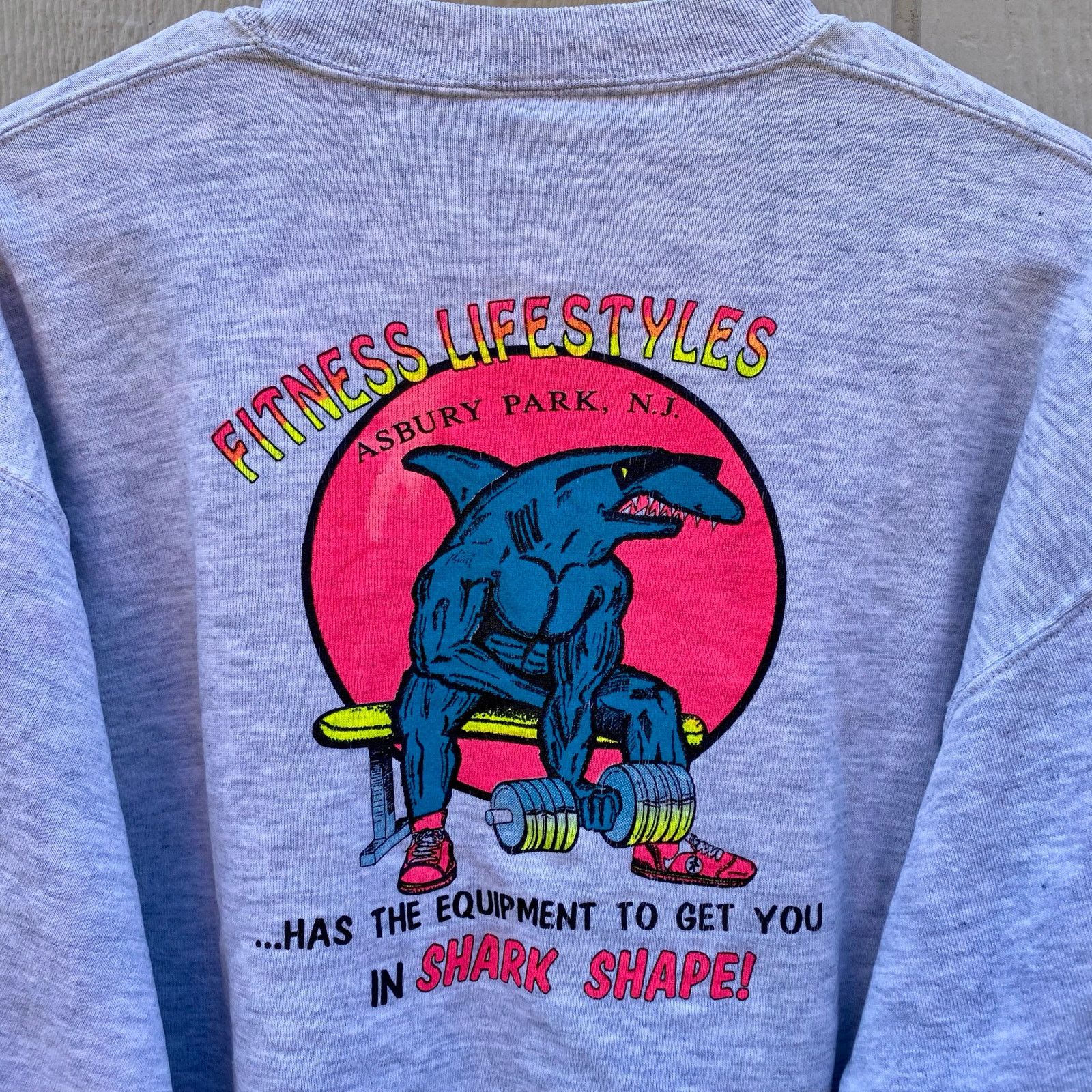 Vintage Muscle Beach Gym Shark Sweatshirt New Jersey Large 21x25 Size US L / EU 52-54 / 3 - 1 Thumbnail